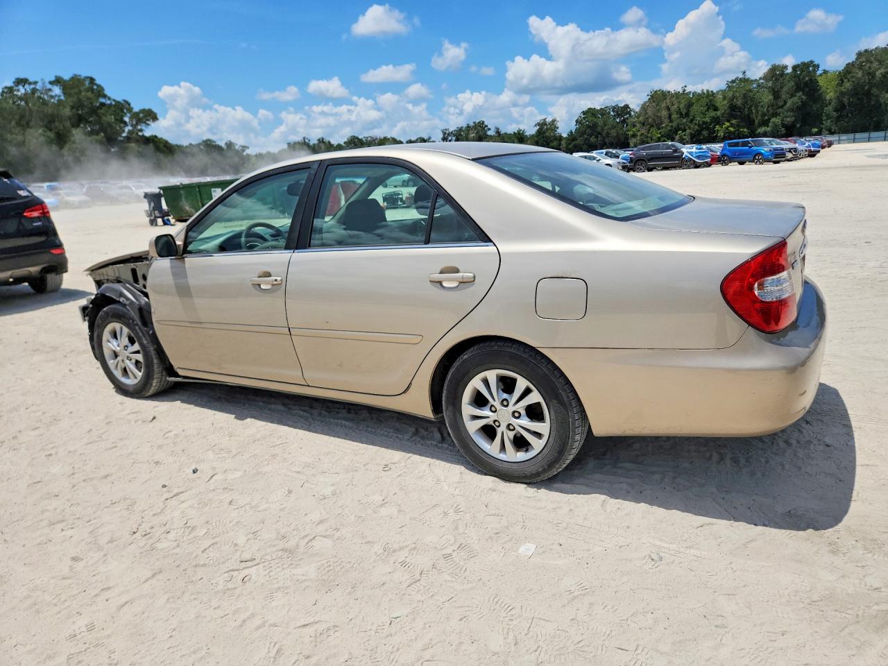 2004 Toyota Camry Le V6 Tan vin: 4T1BF30K54U584982
