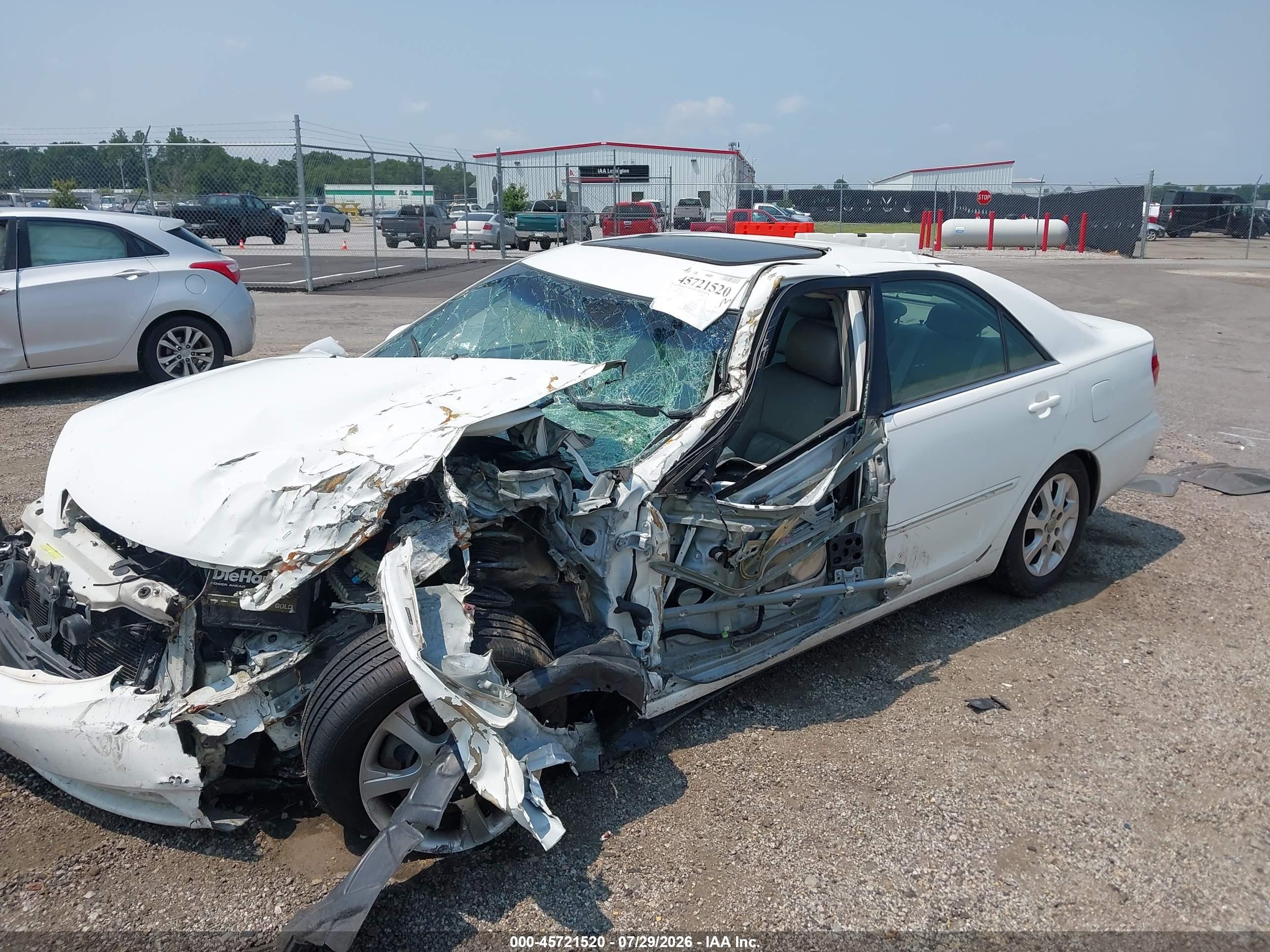 2005 Toyota Camry Xle V6 White vin: 4T1BF30K55U096956