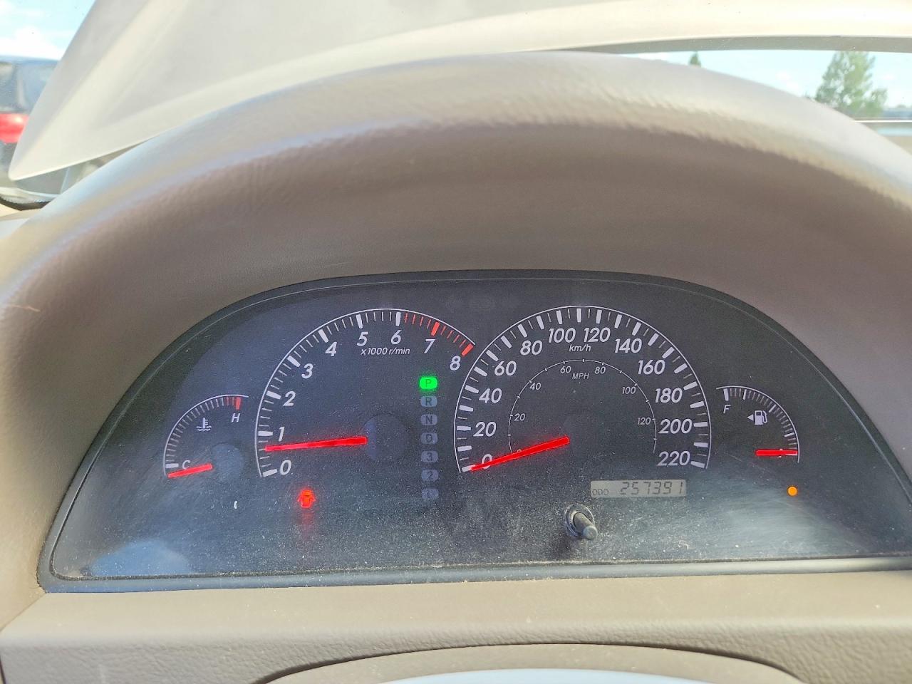 2005 Toyota Camry Le V6 Gold vin: 4T1BF30K55U098061
