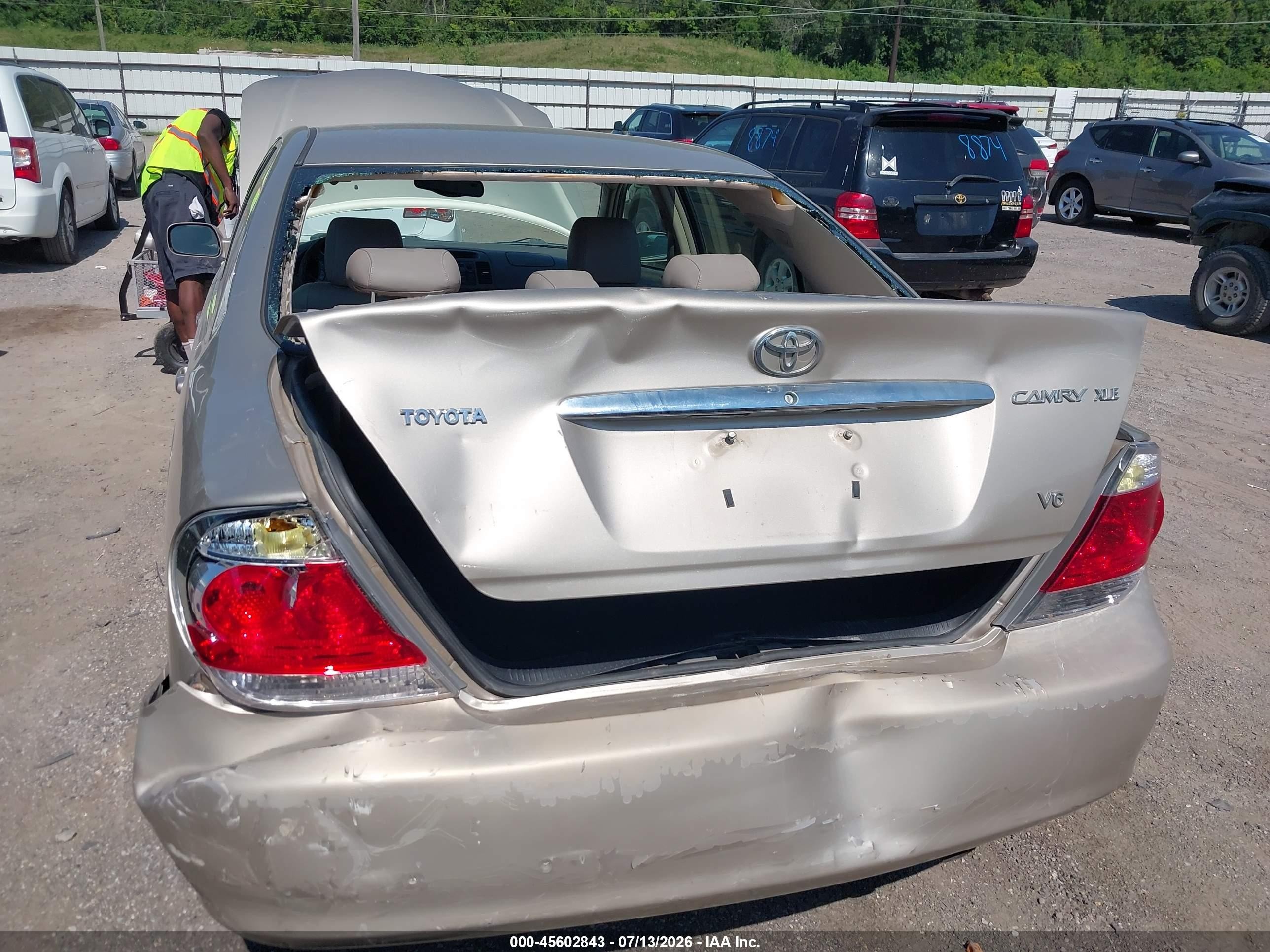 2005 Toyota Camry Xle V6 Tan vin: 4T1BF30K55U100925