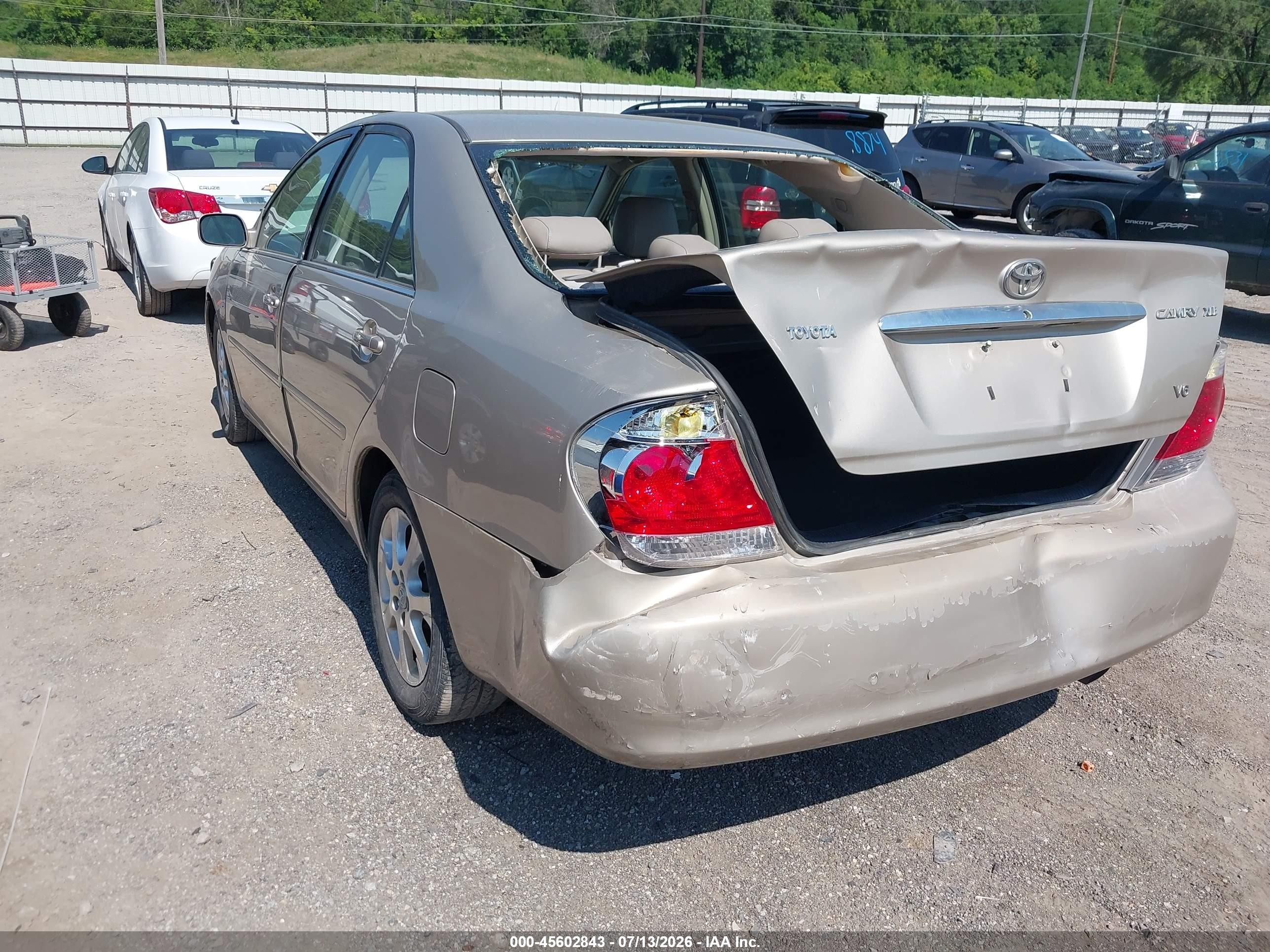 2005 Toyota Camry Xle V6 Tan vin: 4T1BF30K55U100925