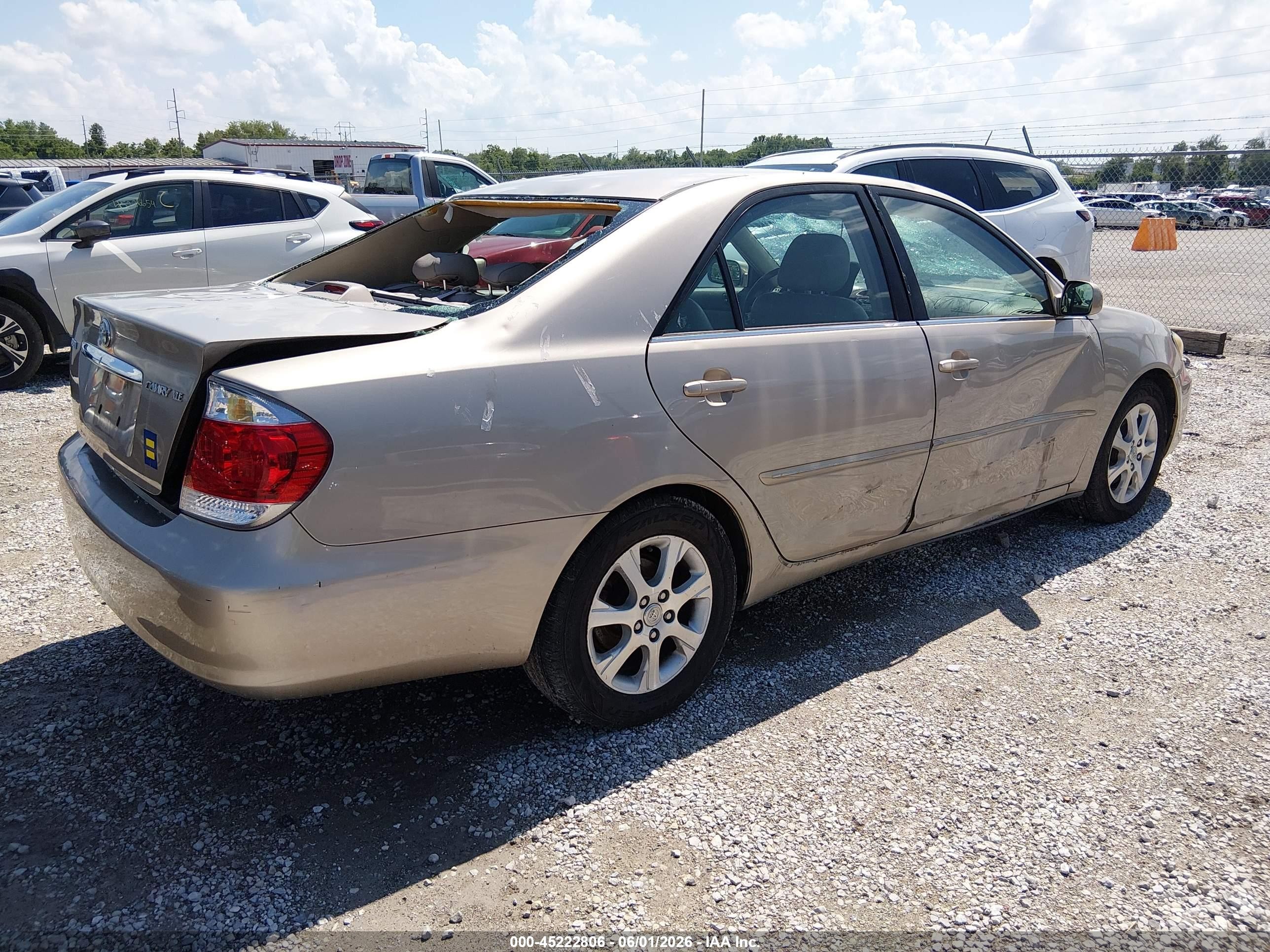 2005 Toyota Camry Xle V6 Золотой vin: 4T1BF30K55U600566