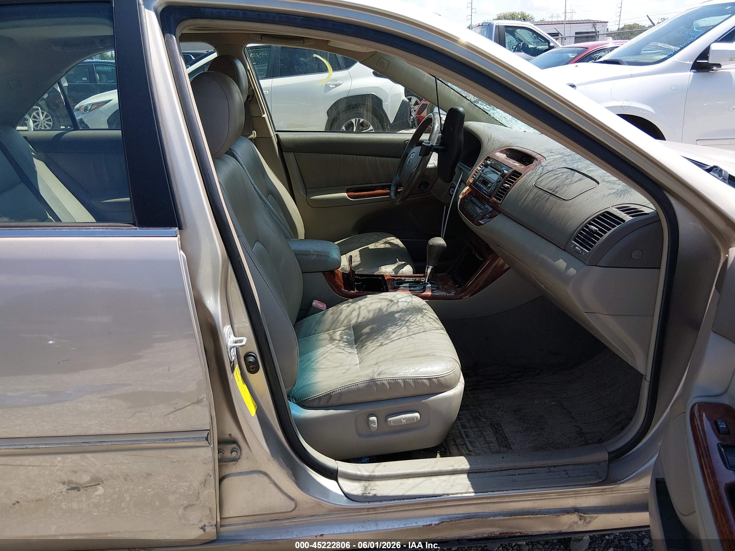 2005 Toyota Camry Xle V6 Золотой vin: 4T1BF30K55U600566