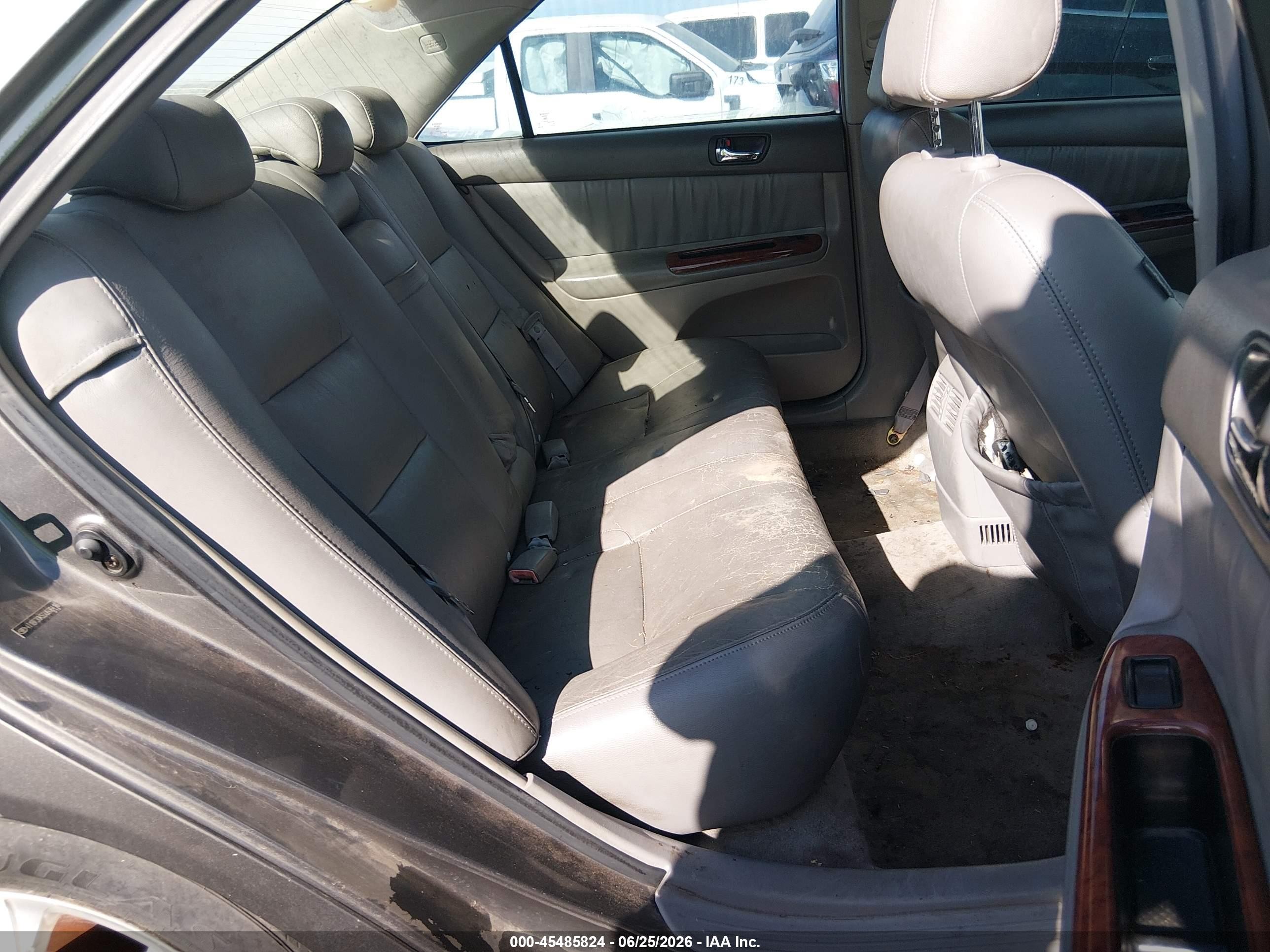 2005 Toyota Camry Xle V6 Gray vin: 4T1BF30K55U606416