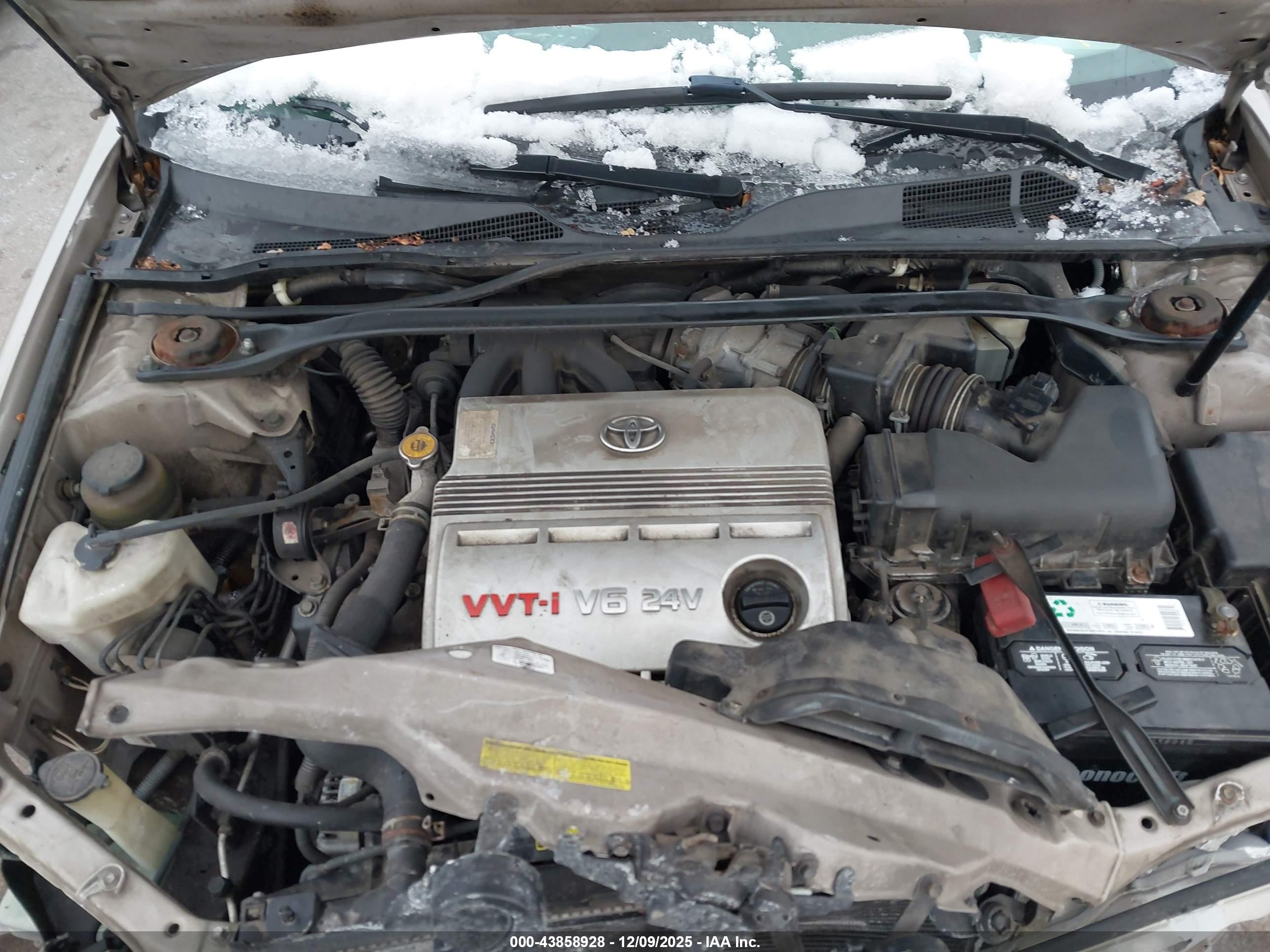 2005 Toyota Camry Le V6 Желто-коричневый vin: 4T1BF30K55U610546
