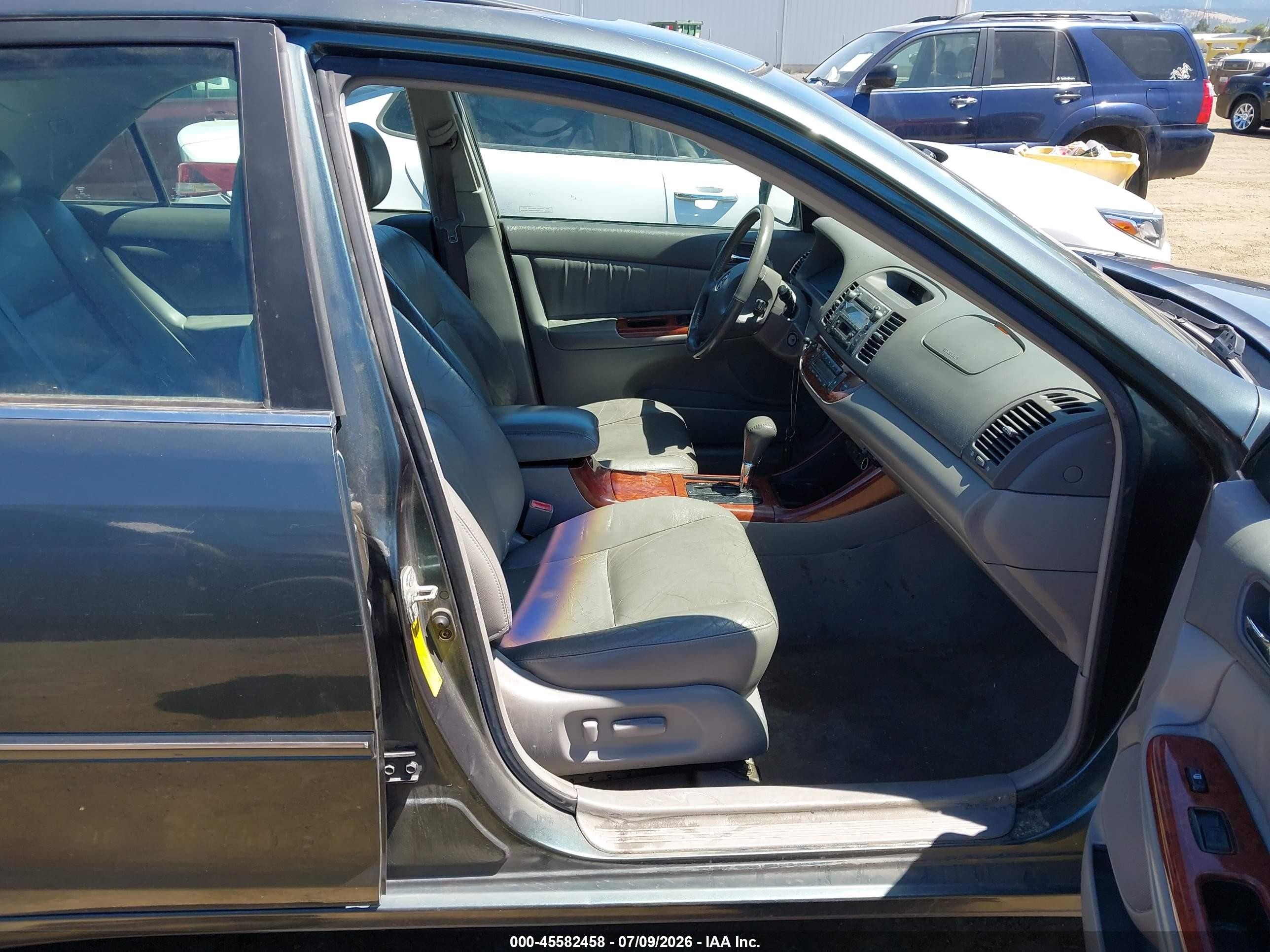 2002 Toyota Camry Xle Gray vin: 4T1BF30K62U521175