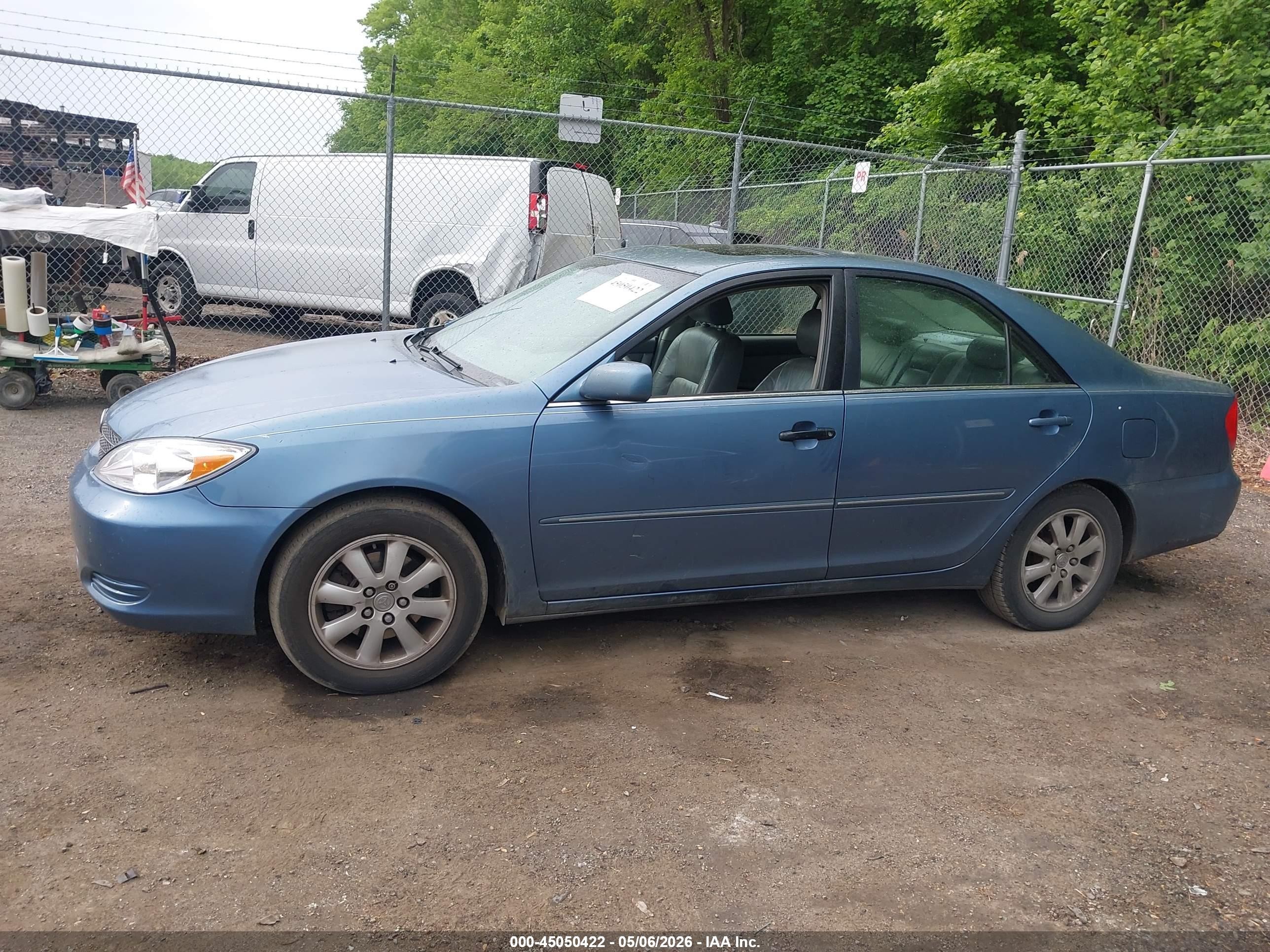 2002 Toyota Camry Xle V6 Blue vin: 4T1BF30K62U533004