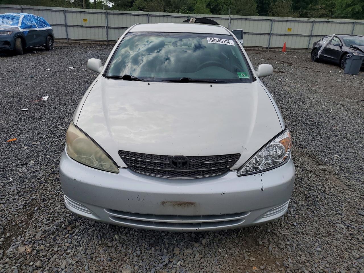 2003 Toyt Camry Silver vin: 4T1BF30K63U559152