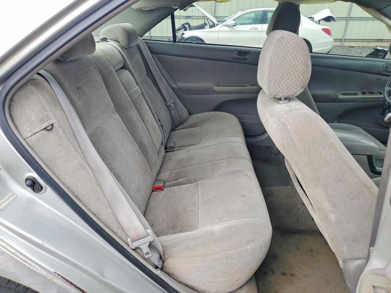 2003 Toyt Camry Silver vin: 4T1BF30K63U559152