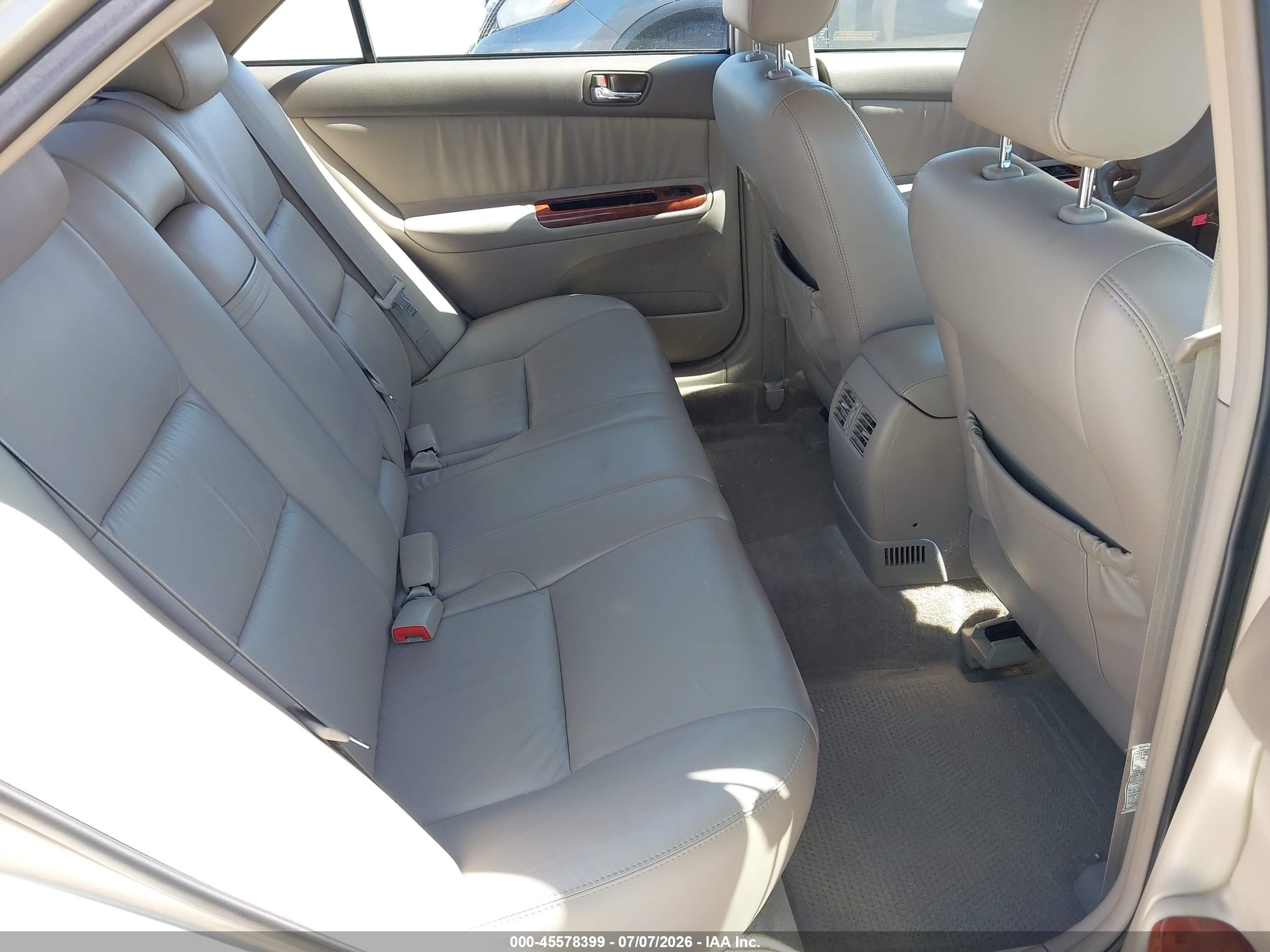 2004 Toyota Camry Xle V6 Beige vin: 4T1BF30K64U065181