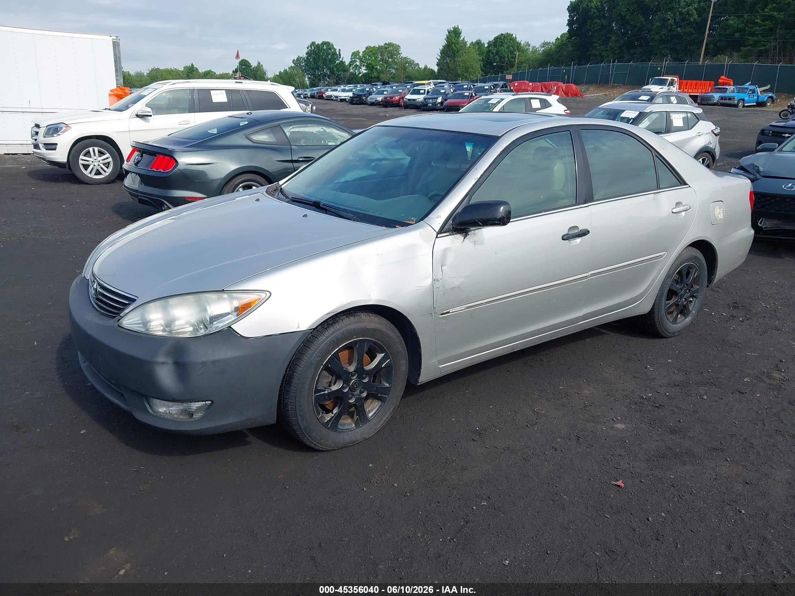 2005 Toyota Camry Xle V6 Серебряный vin: 4T1BF30K65U084184