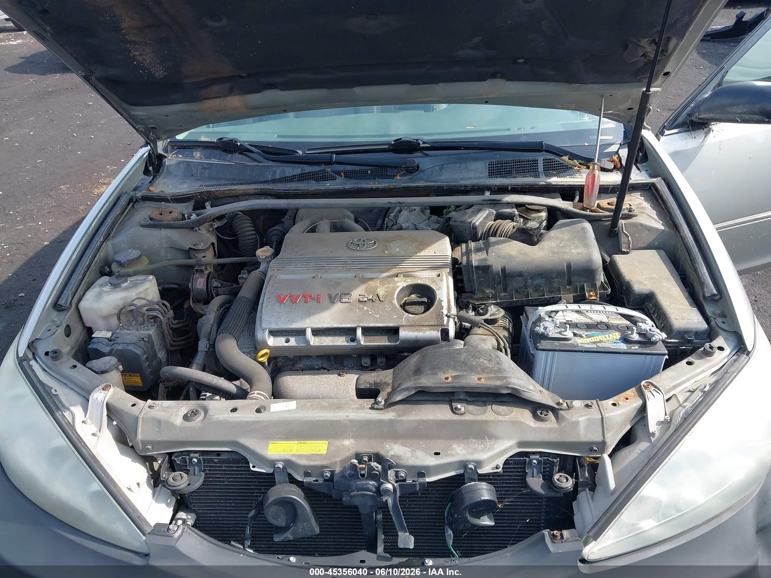 2005 Toyota Camry Xle V6 Серебряный vin: 4T1BF30K65U084184