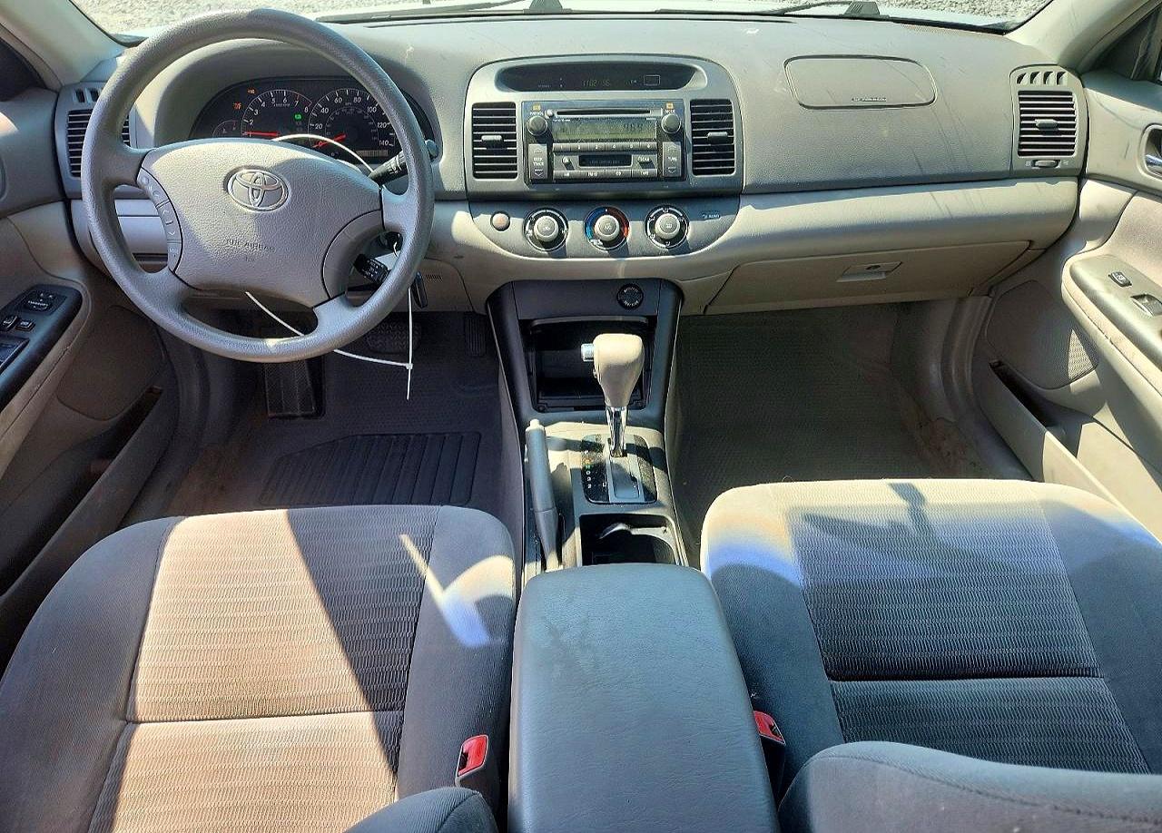 2005 Toyota Camry Le V6 Silver vin: 4T1BF30K65U620194