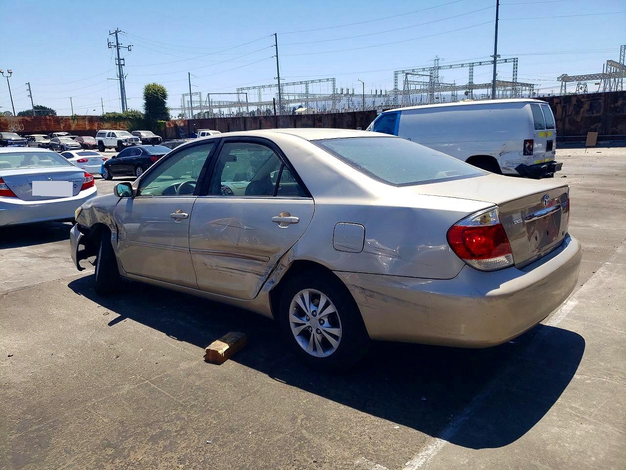 2006 Toyota Camry Le V6 Cream vin: 4T1BF30K66U117587