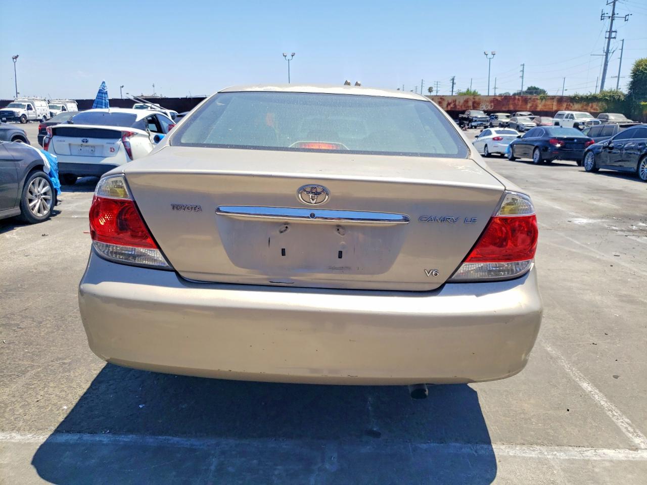 2006 Toyota Camry Le V6 Cream vin: 4T1BF30K66U117587