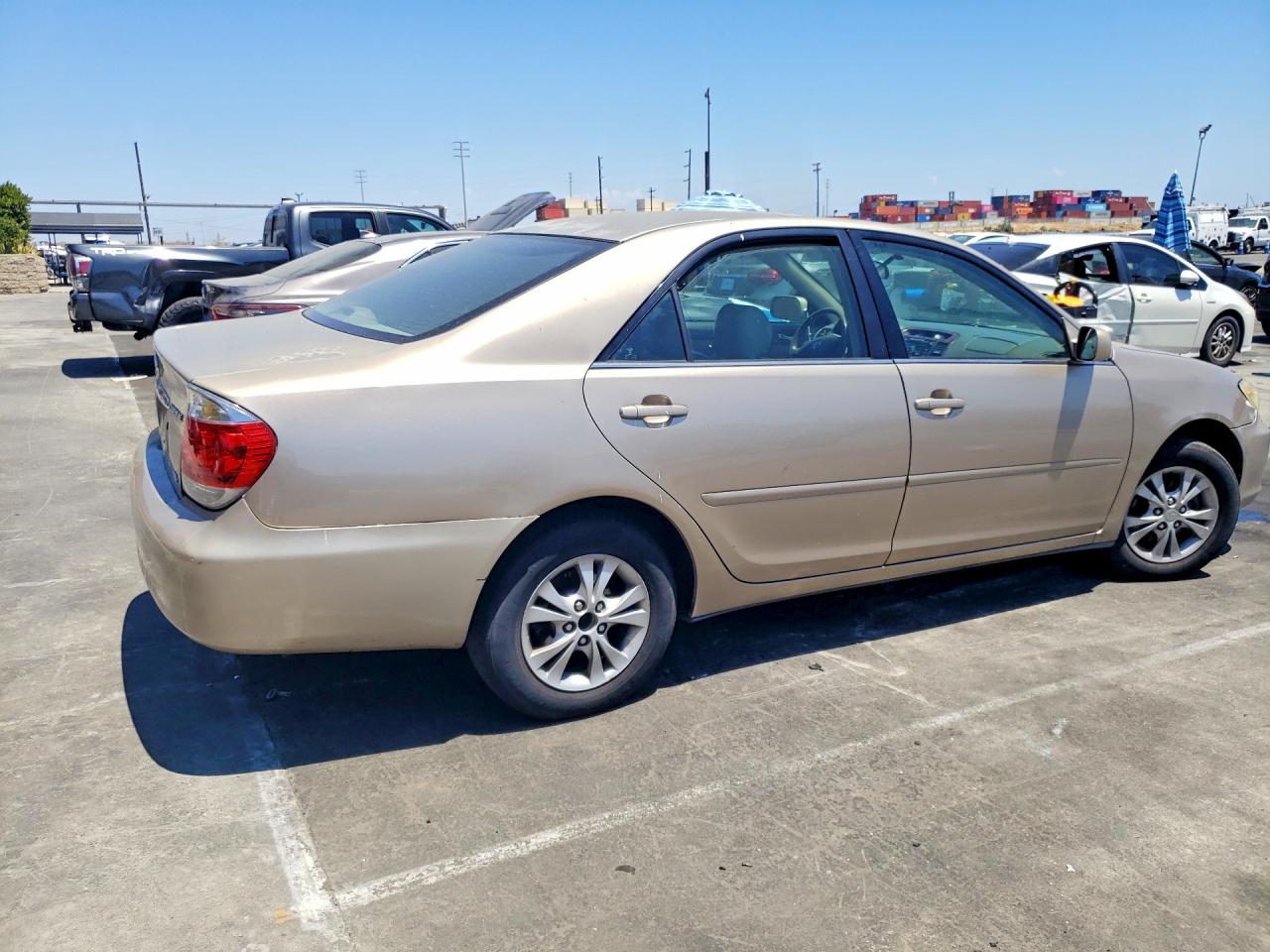 2006 Toyota Camry Le V6 Cream vin: 4T1BF30K66U117587