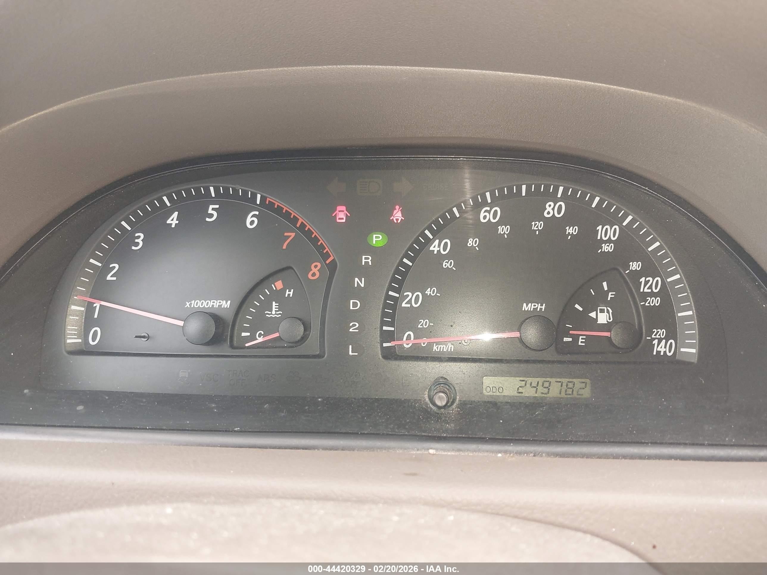 2002 Toyota Camry Xle V6 White vin: 4T1BF30K72U030503