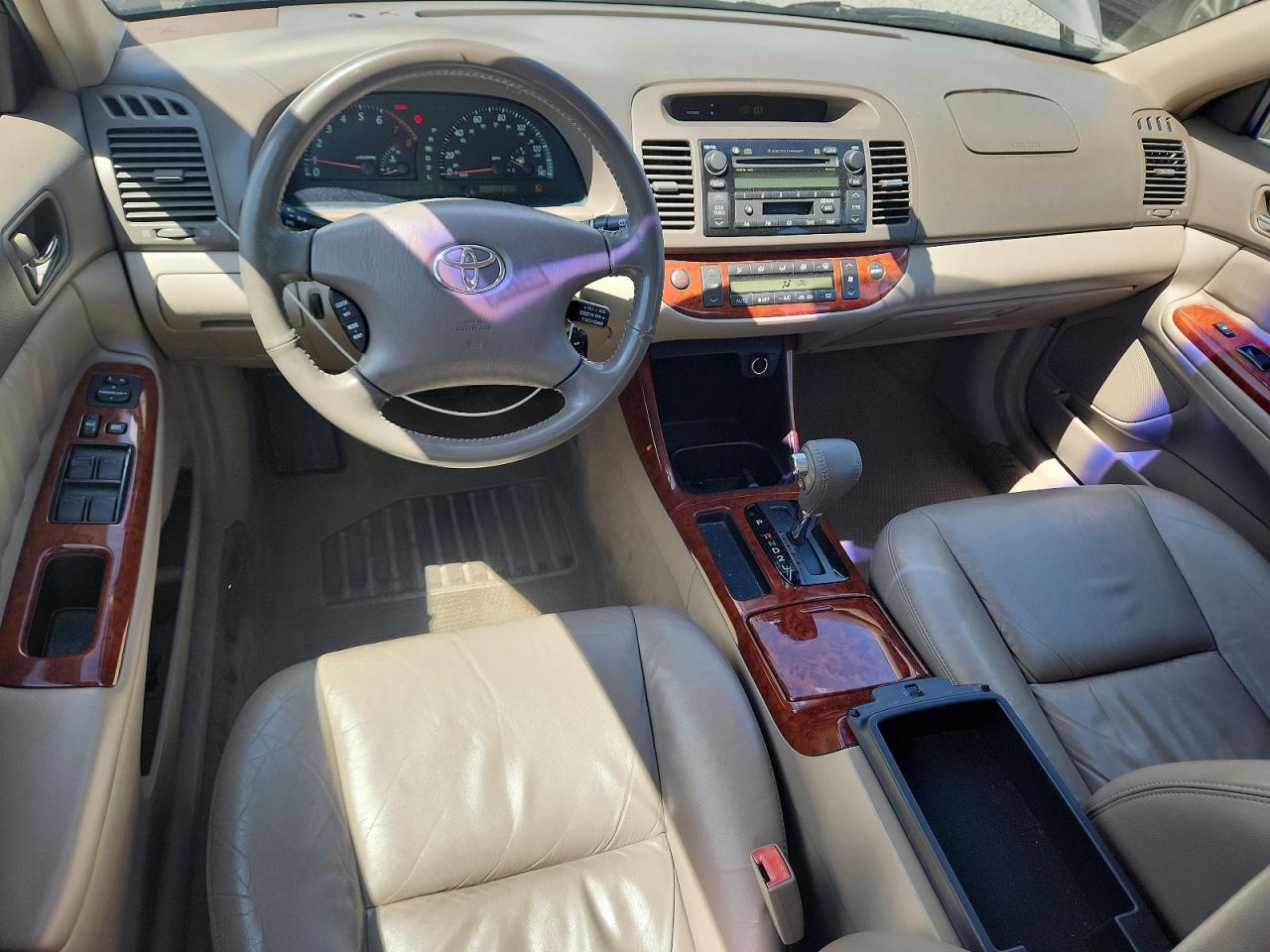 2002 Toyota Camry Xle V6 Gold vin: 4T1BF30K72U533366