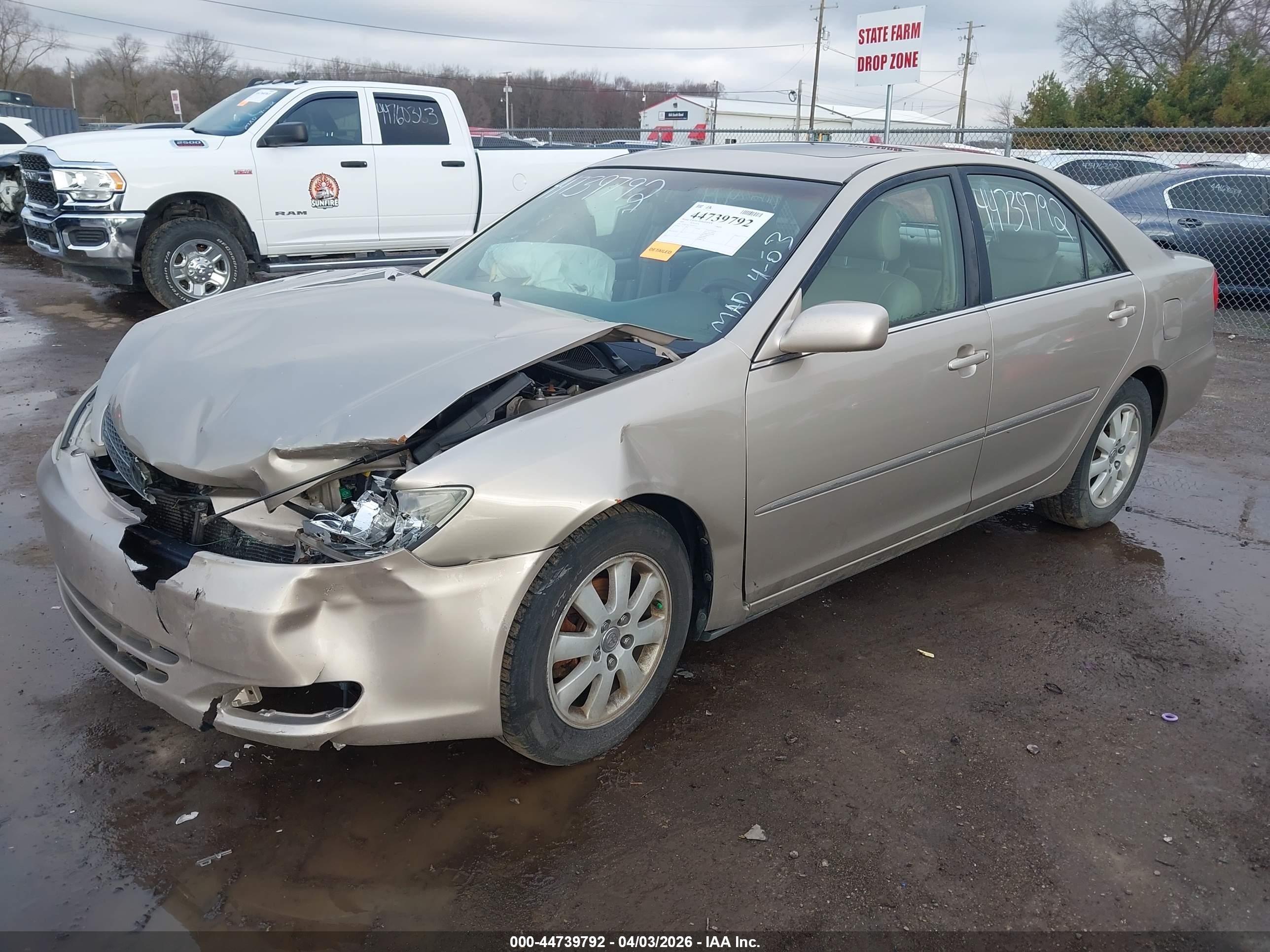 2003 Toyota Camry Xle V6 Gold vin: 4T1BF30K73U055127