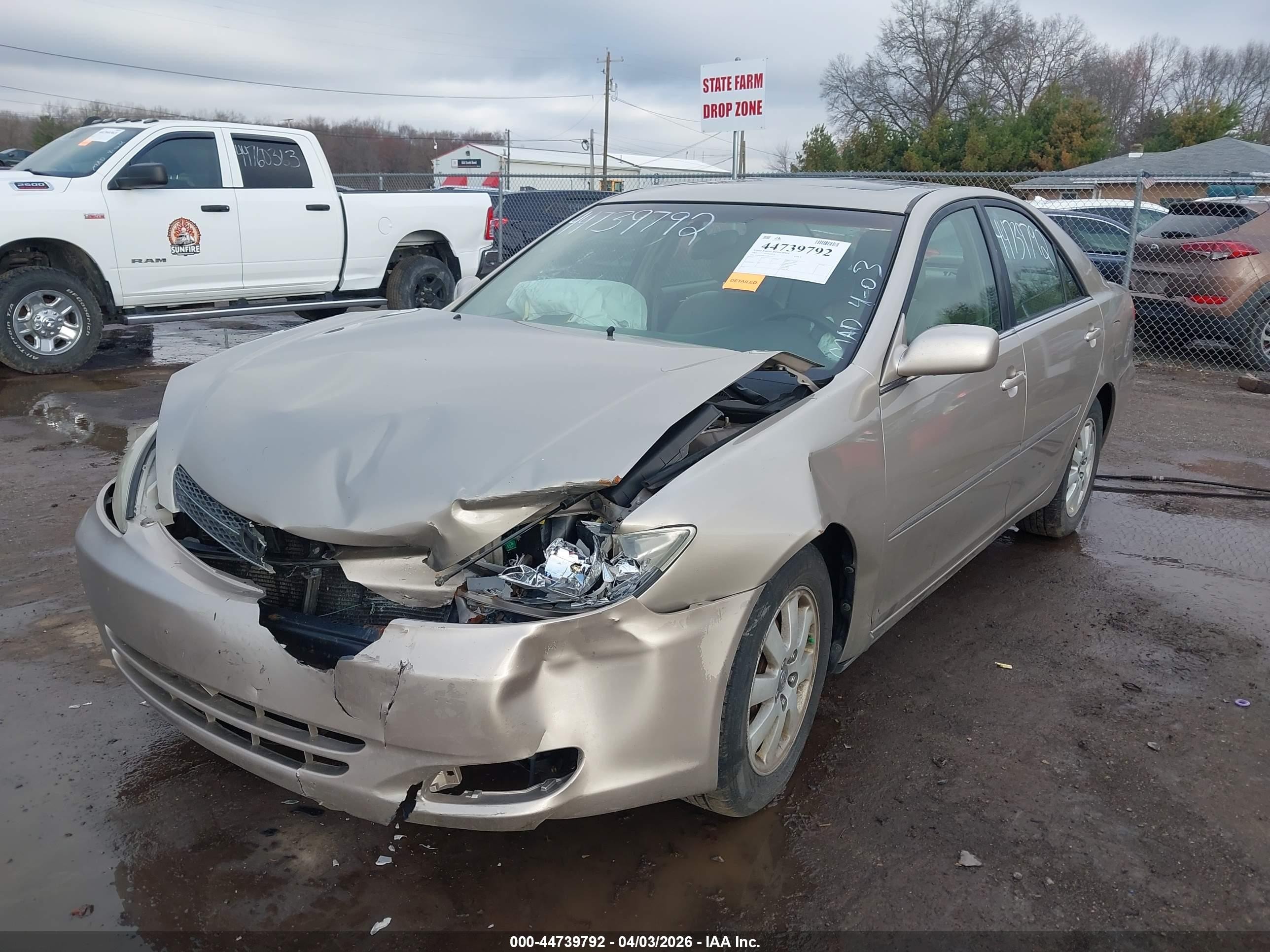2003 Toyota Camry Xle V6 Gold vin: 4T1BF30K73U055127