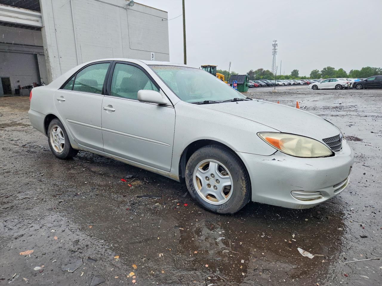 2003 Toyota Camry Le V6 Серебряный vin: 4T1BF30K73U556082