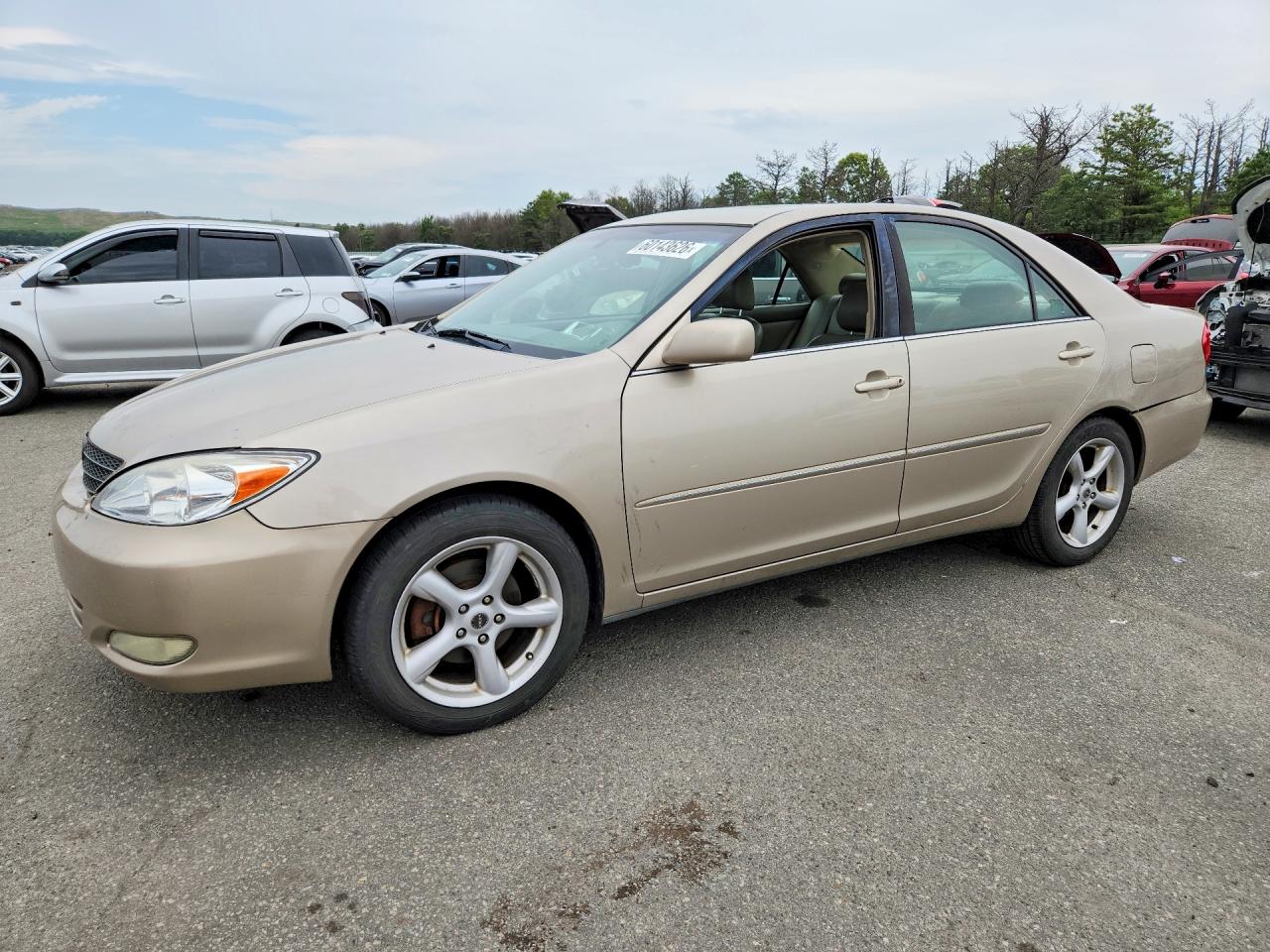 2004 Toyota Camry Tan vin: 4T1BF30K74U077999