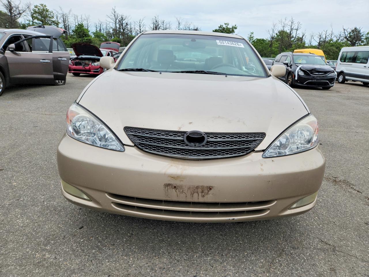 2004 Toyota Camry Tan vin: 4T1BF30K74U077999