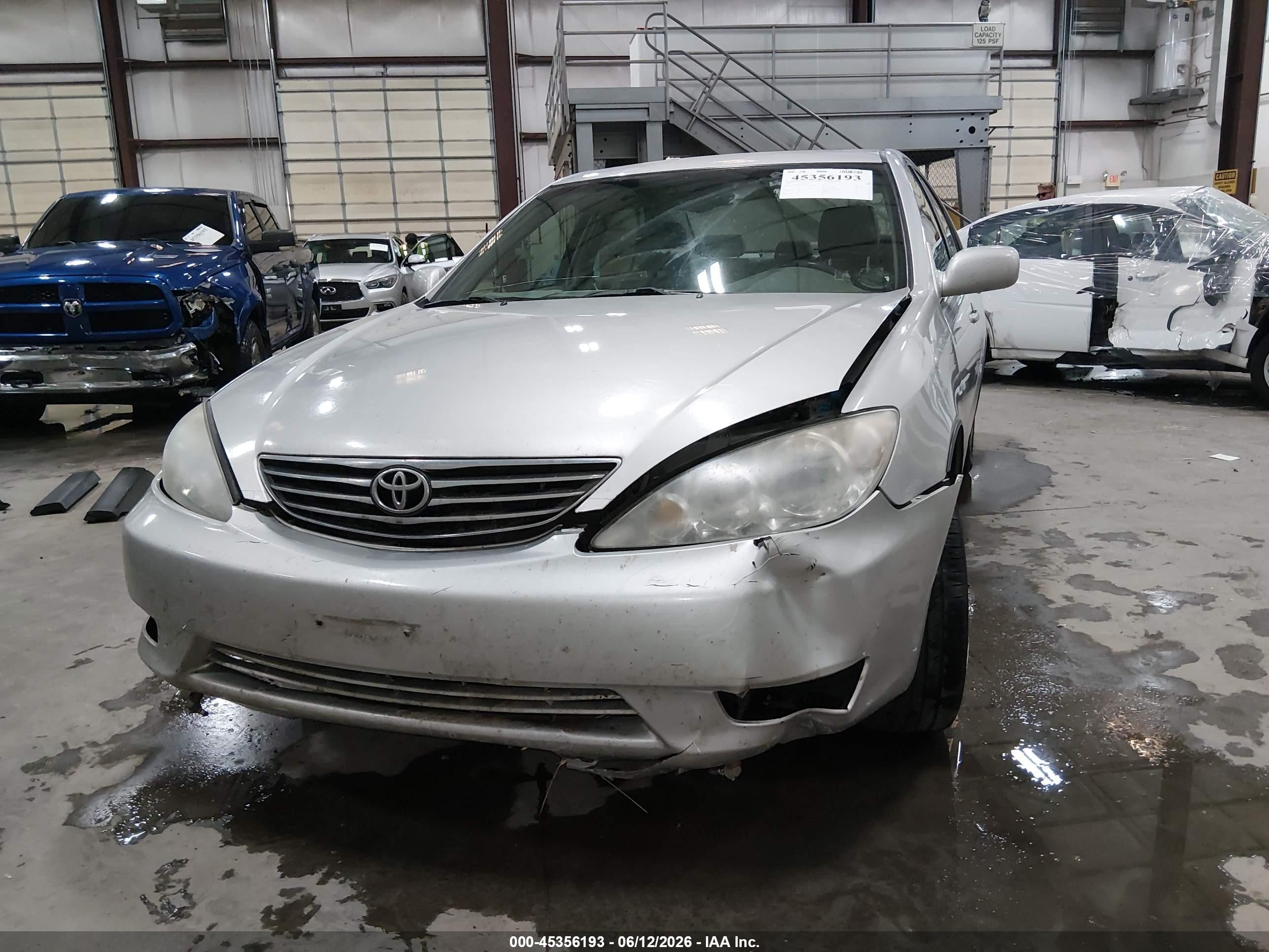 2005 Toyota Camry Xle V6 Silver vin: 4T1BF30K75U606613