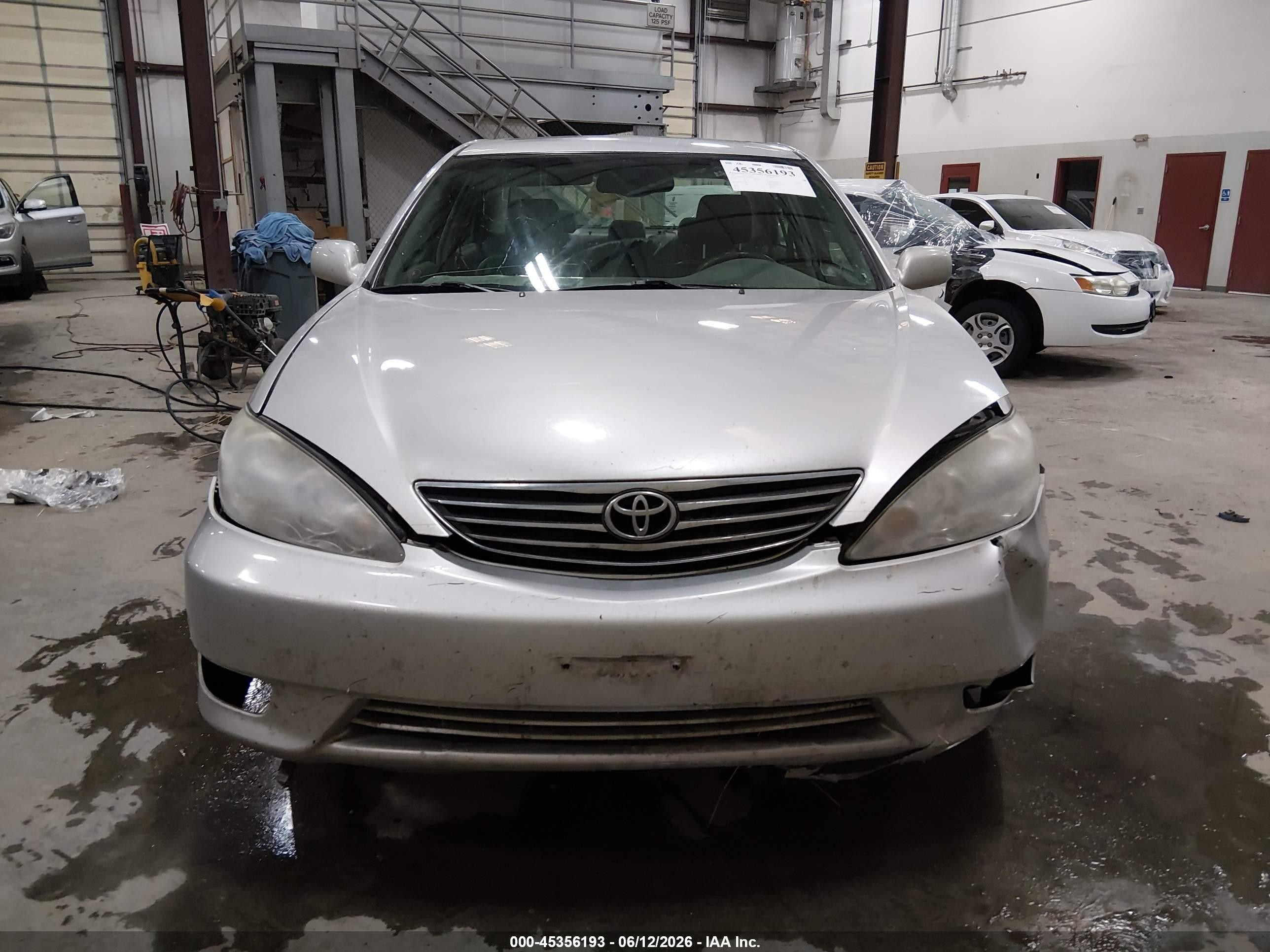 2005 Toyota Camry Xle V6 Silver vin: 4T1BF30K75U606613