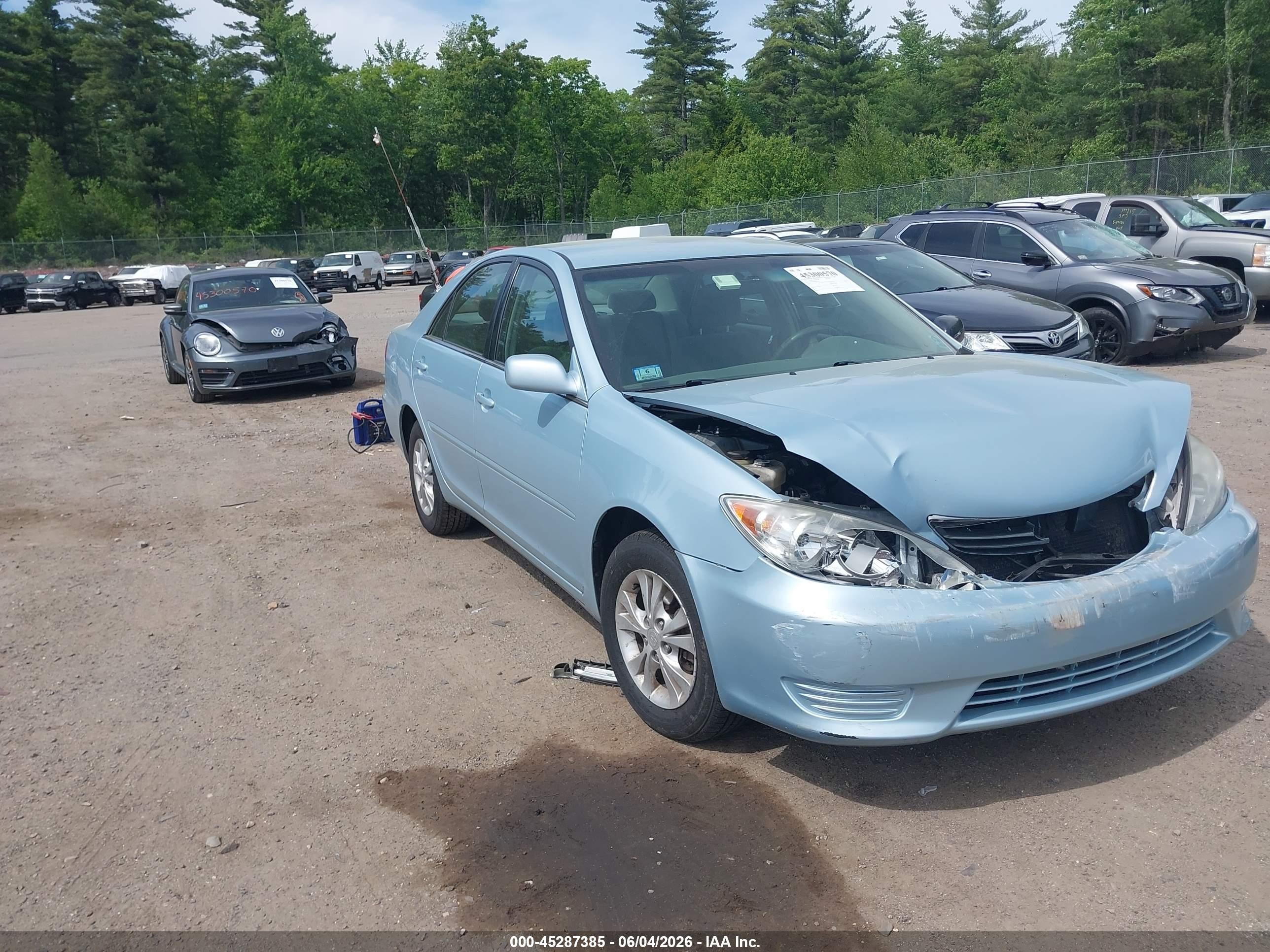 2005 Toyota Camry Le V6 Light Blue vin: 4T1BF30K75U618261