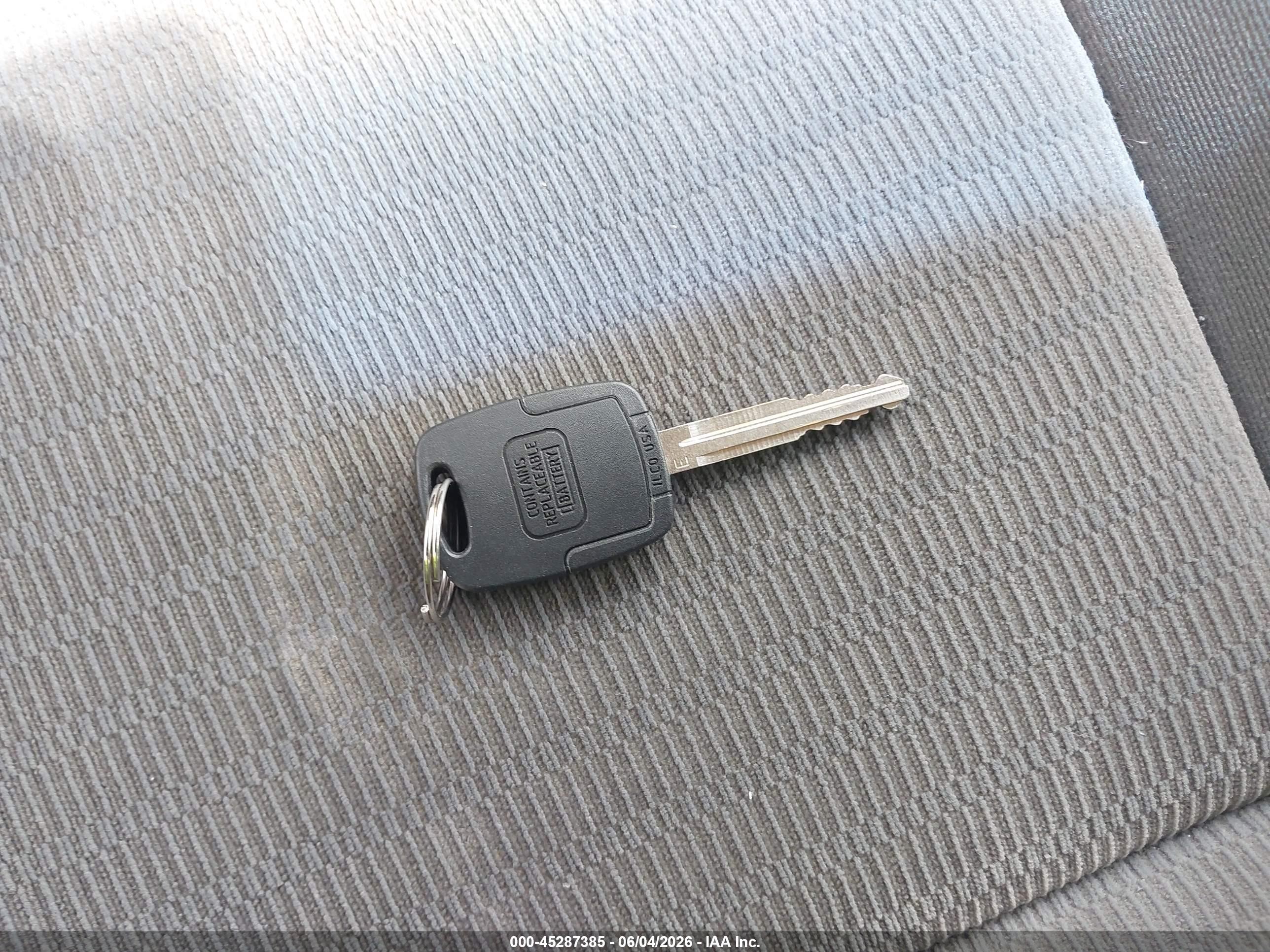 2005 Toyota Camry Le V6 Light Blue vin: 4T1BF30K75U618261