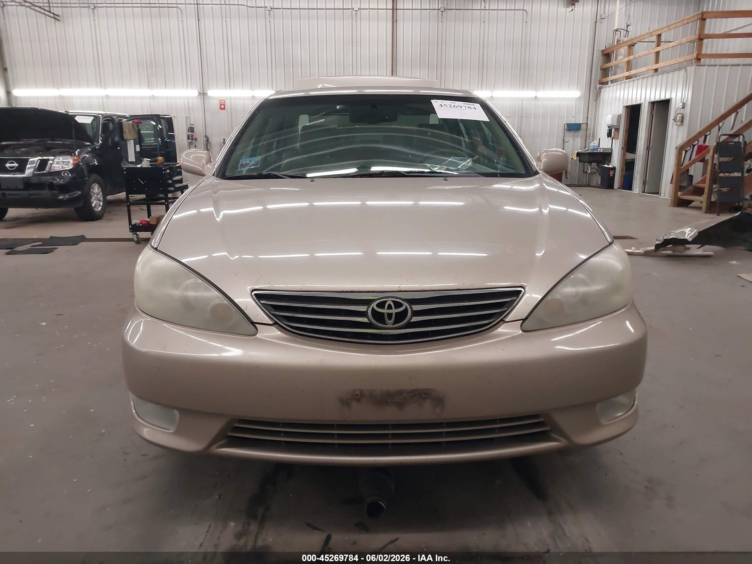 2006 Toyota Camry Xle V6 Tan vin: 4T1BF30K76U120028