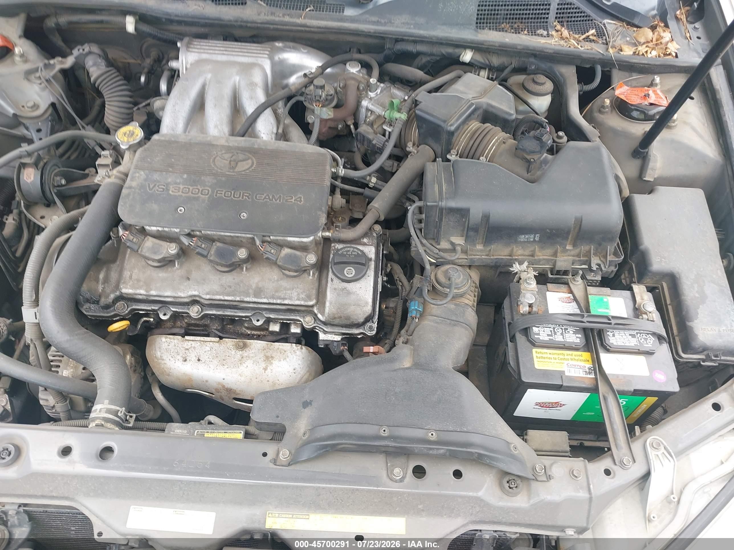 2002 Toyota Camry Le Gray vin: 4T1BF30K82U529200