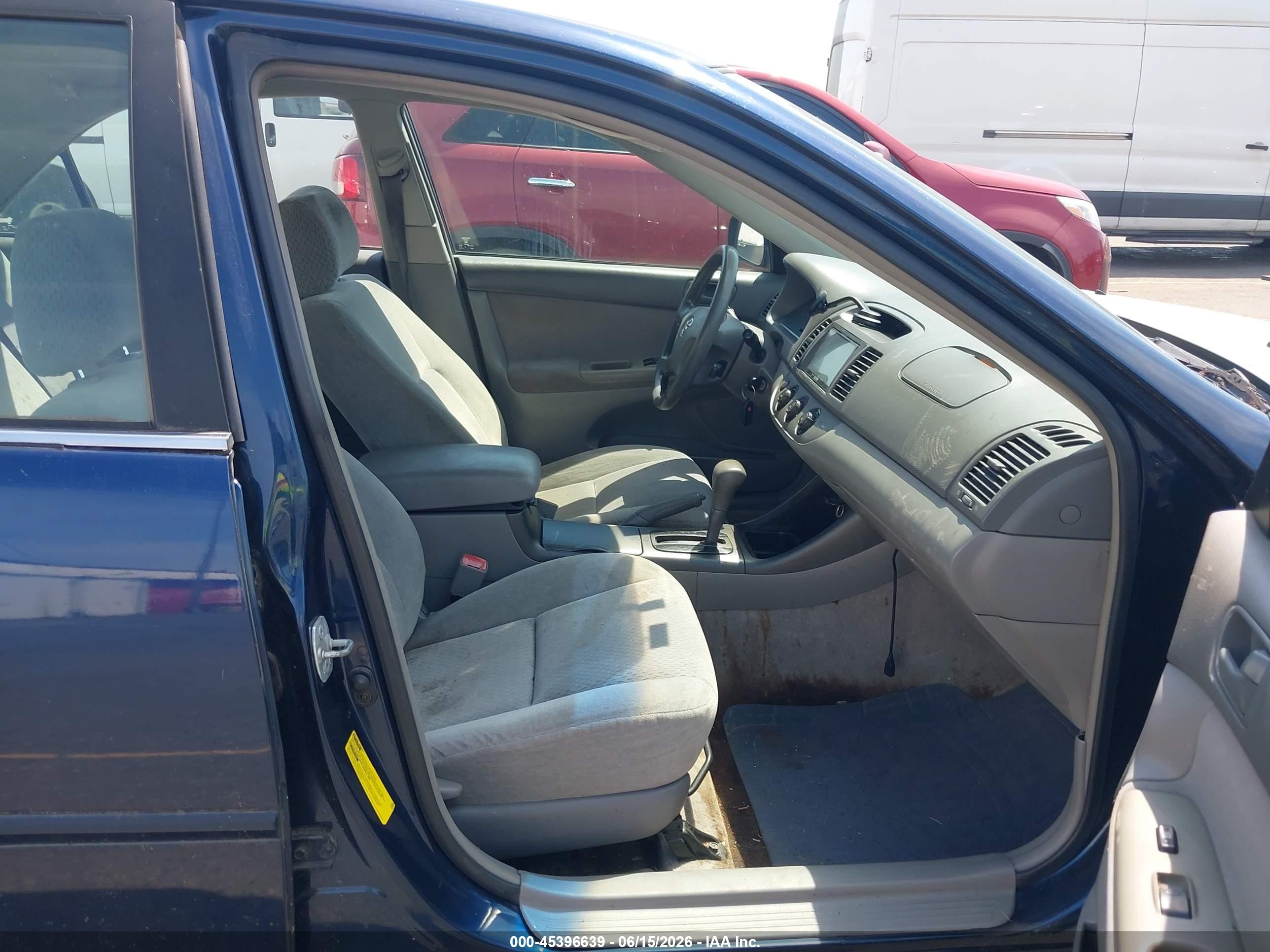 2004 Toyota Camry Le V6 Синий vin: 4T1BF30K84U064551