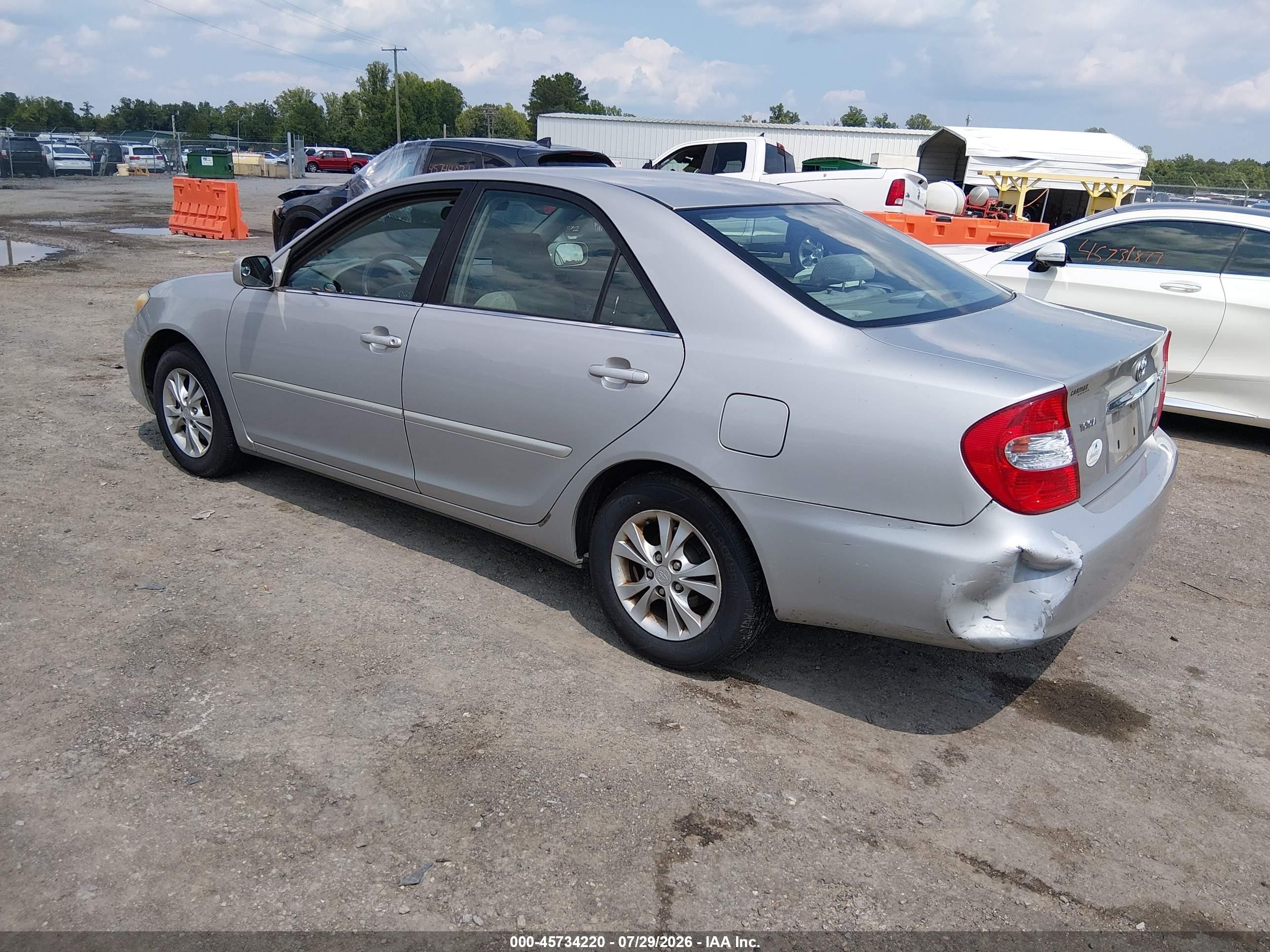 2004 Toyota Camry Le V6 Silver vin: 4T1BF30K84U078935