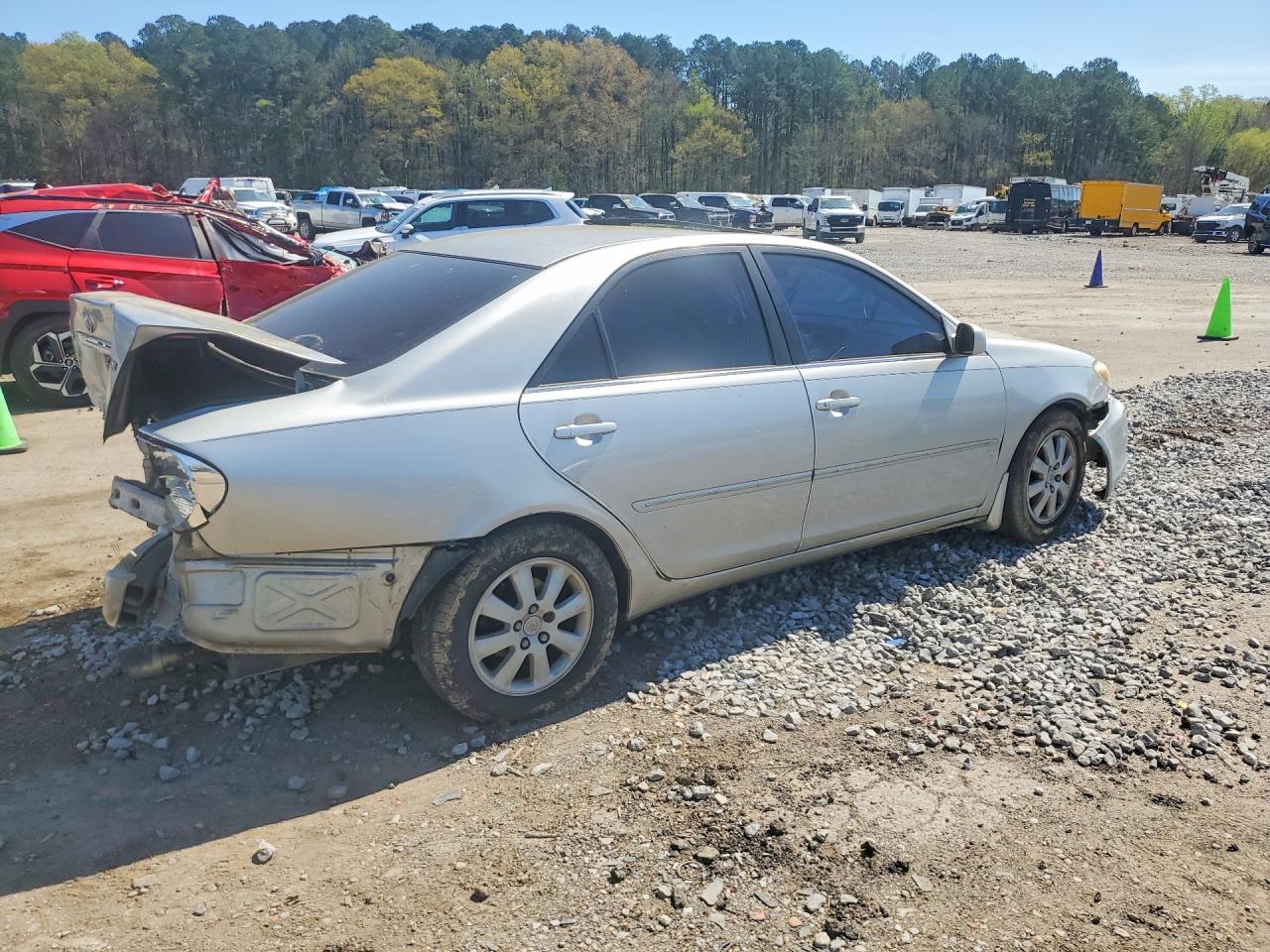 2004 Toyota Camry Xle V6 Silver vin: 4T1BF30K84U569392