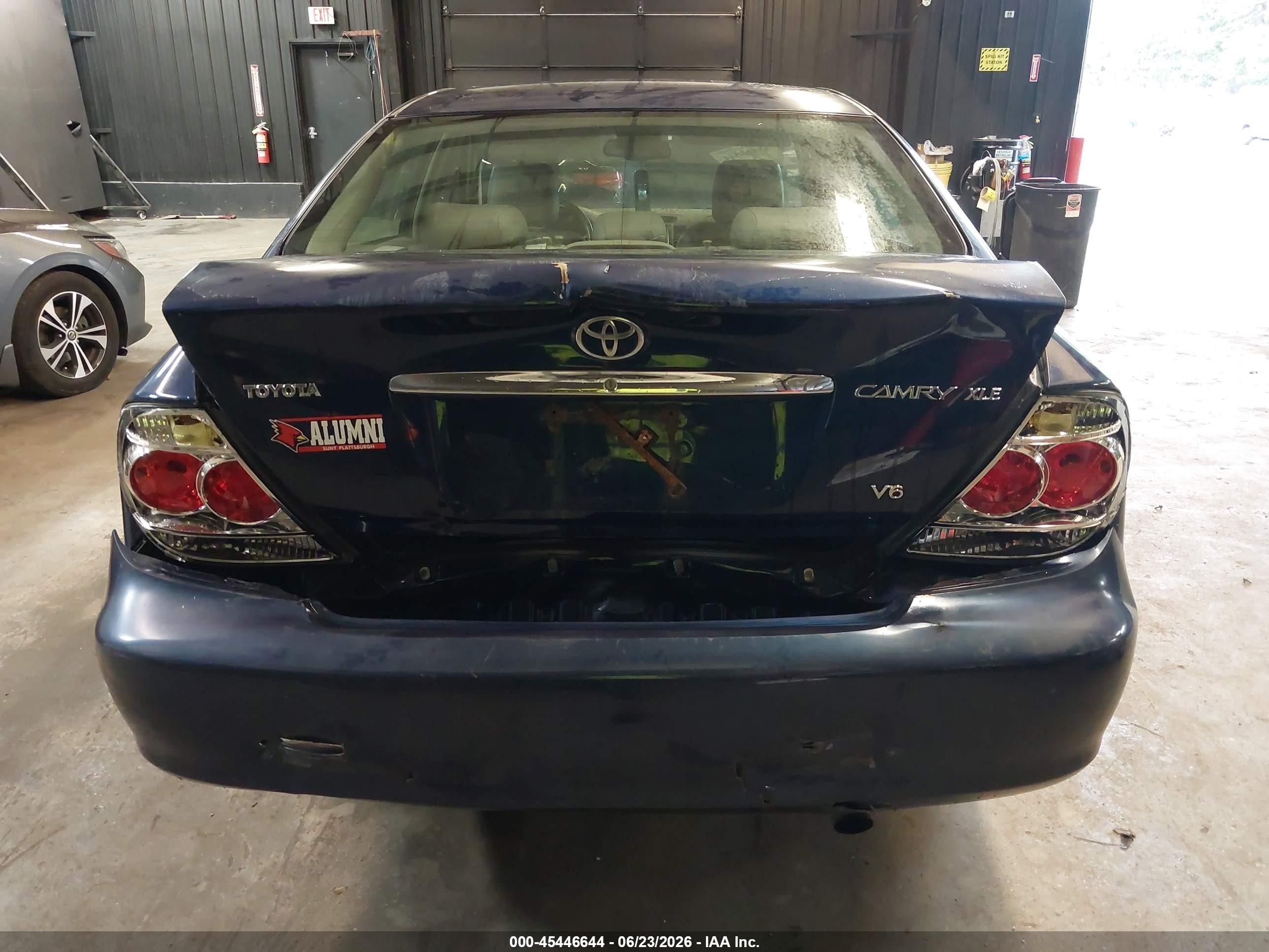 2005 Toyota Camry Xle V6 Dark Blue vin: 4T1BF30K85U105441