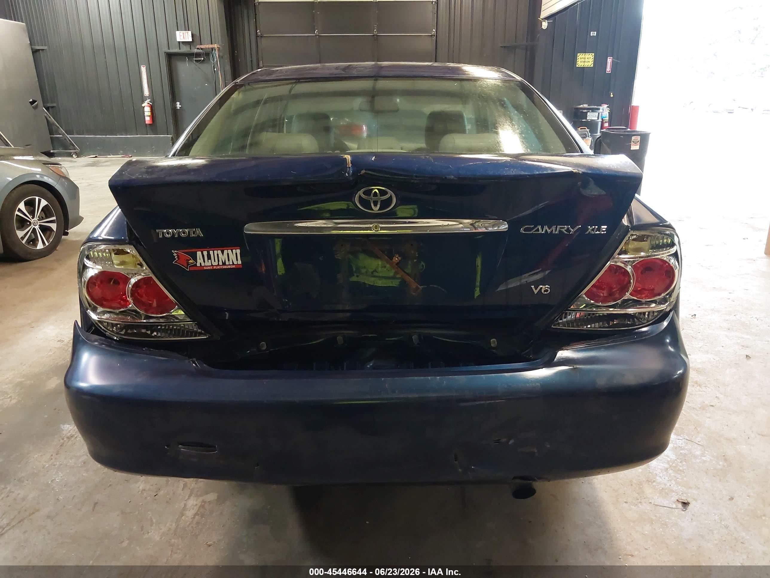 2005 Toyota Camry Xle V6 Dark Blue vin: 4T1BF30K85U105441