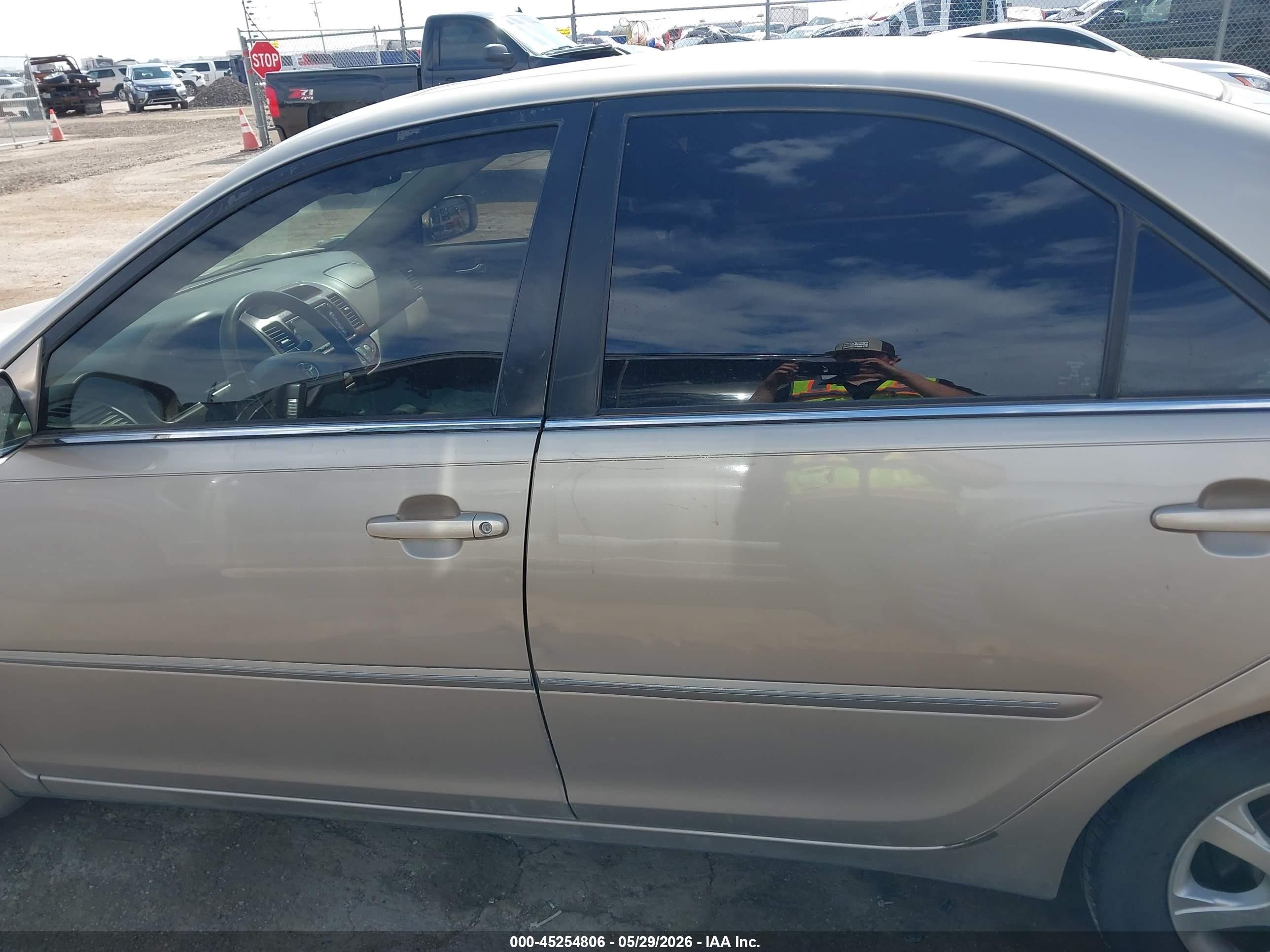2006 Toyota Camry Xle V6 Бежевый vin: 4T1BF30K86U628640