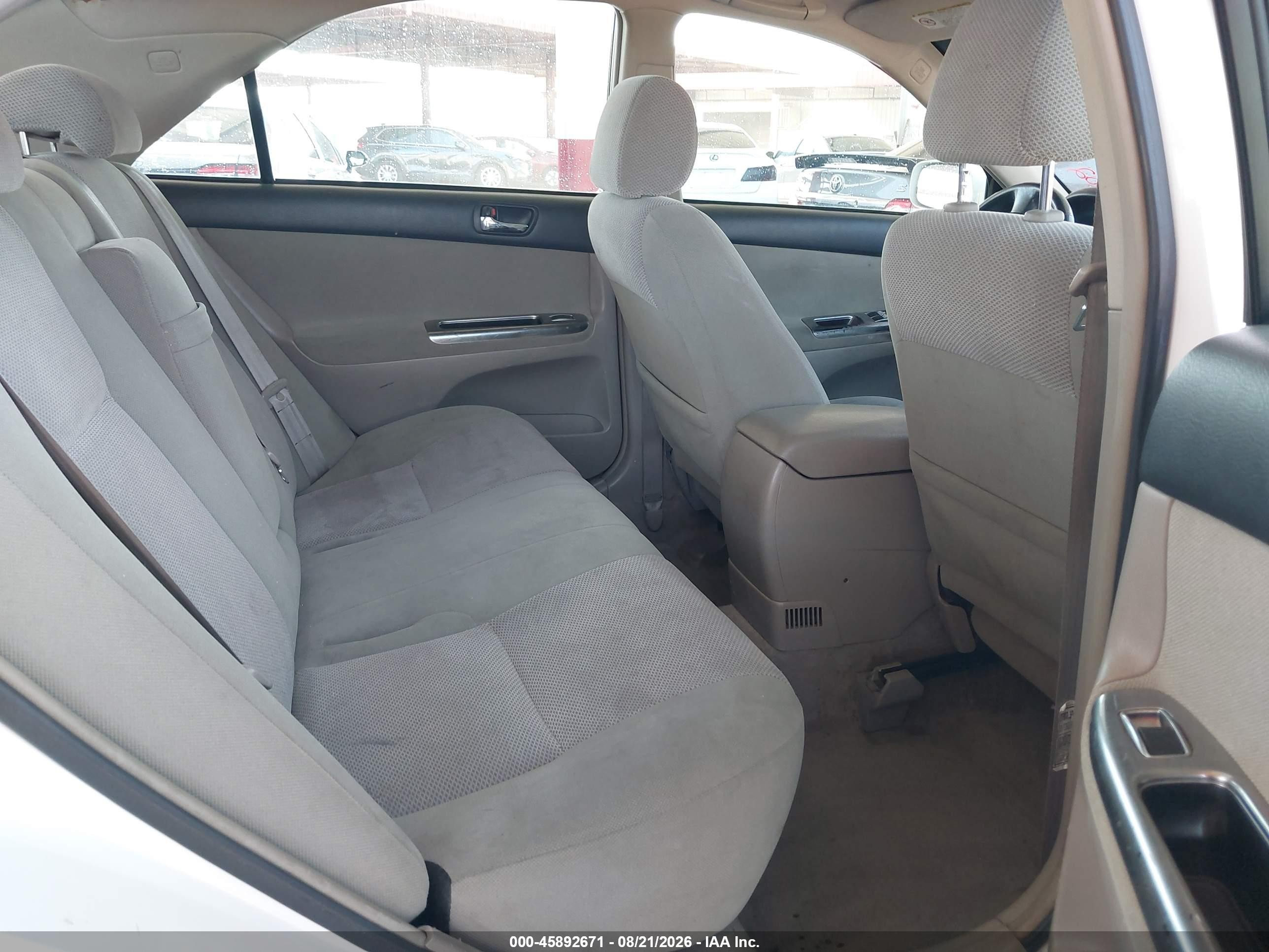 2002 Toyota Camry Se White vin: 4T1BF30K92U019308