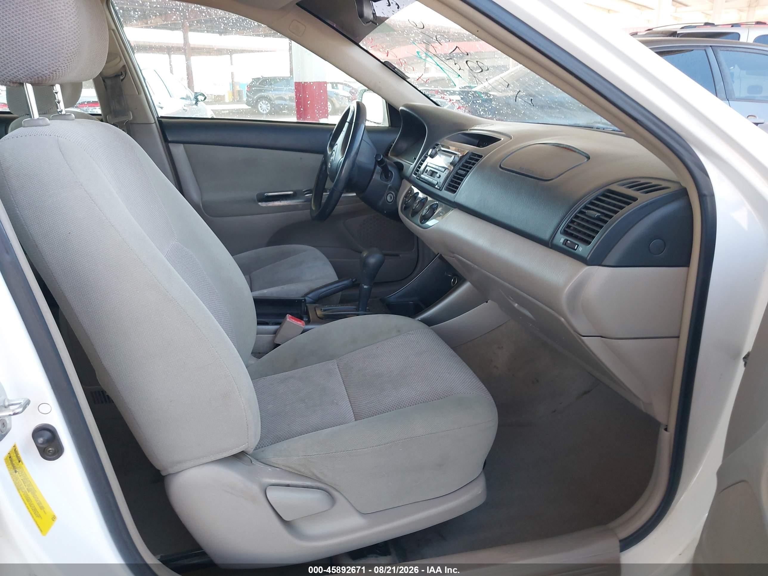 2002 Toyota Camry Se White vin: 4T1BF30K92U019308