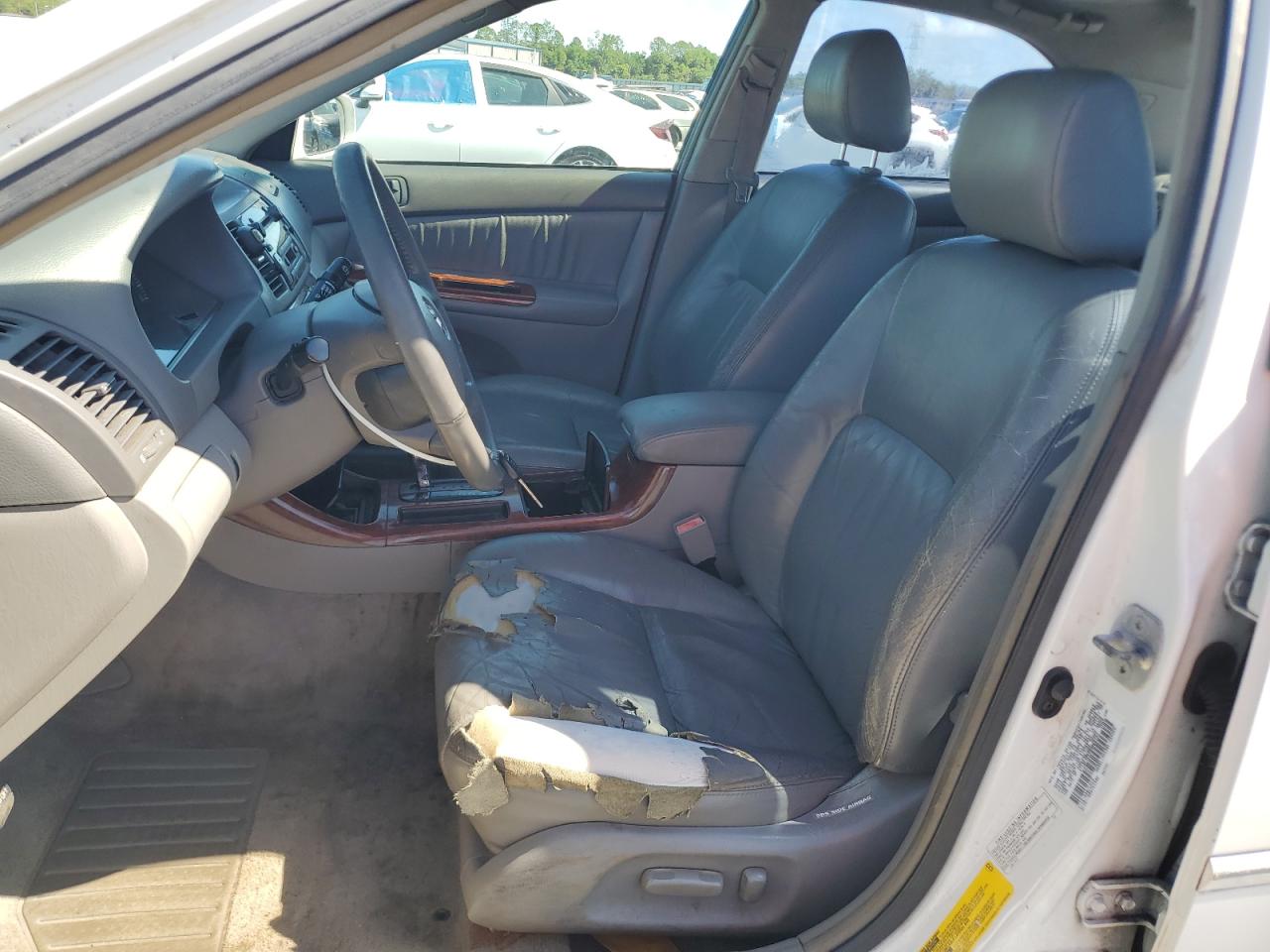 2002 Toyota Camry Xle V6 White vin: 4T1BF30K92U028784