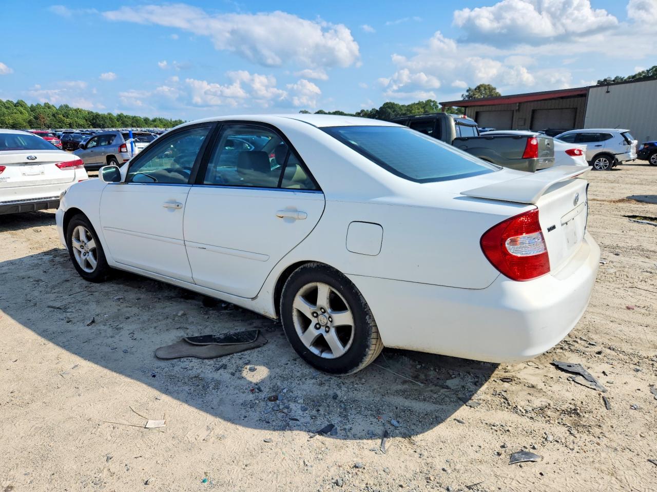 2002 Toyota Camry Se V6 White vin: 4T1BF30K92U500885