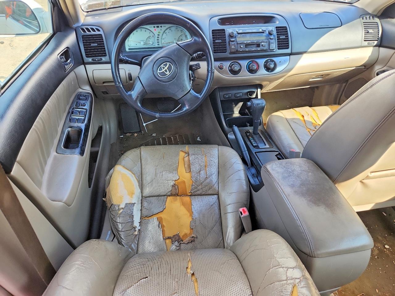 2002 Toyota Camry Se V6 White vin: 4T1BF30K92U500885