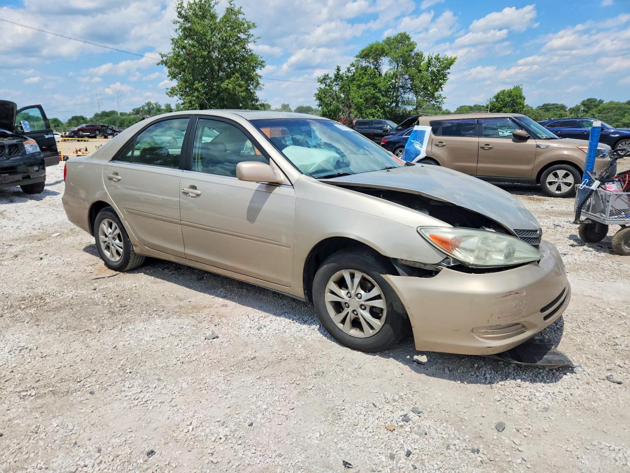 2004 Toyota Camry Le V6 Beige vin: 4T1BF30K94U078460