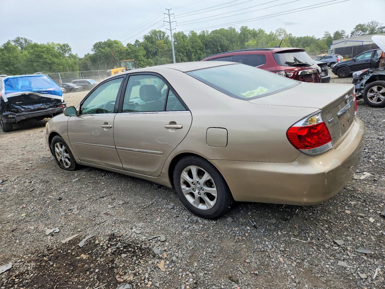 2005 Toyota Camry Xle V6 Желто-коричневый vin: 4T1BF30K95U090755