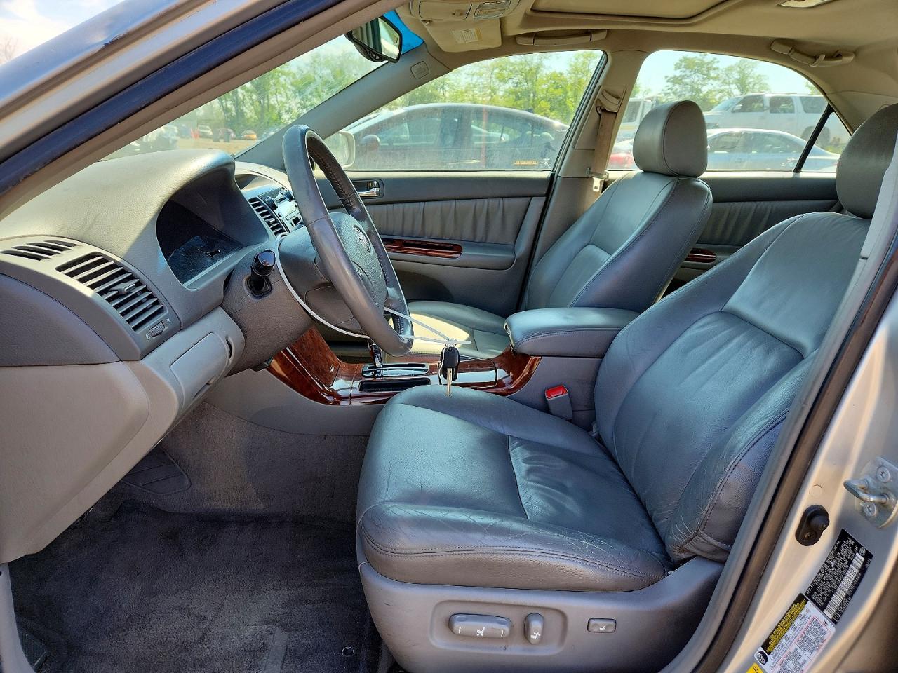 2005 Toyota Camry Xle V6 Silver vin: 4T1BF30K95U106730