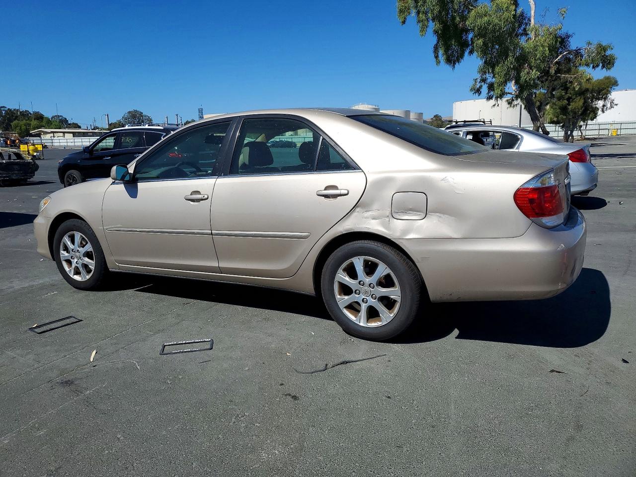 2005 Toyota Camry Xle V6 Бежевый vin: 4T1BF30K95U593170