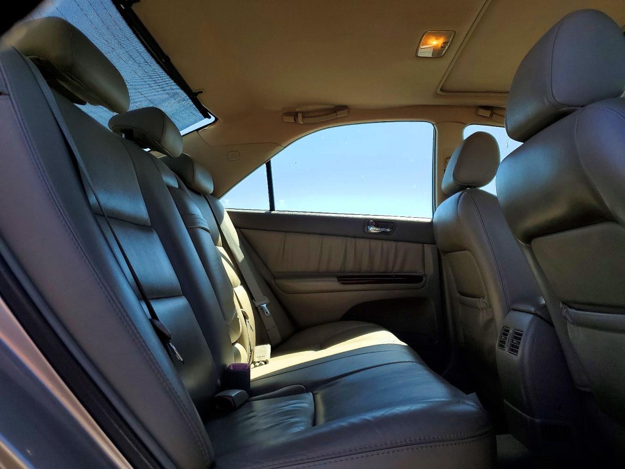 2005 Toyota Camry Xle V6 Бежевый vin: 4T1BF30K95U593170