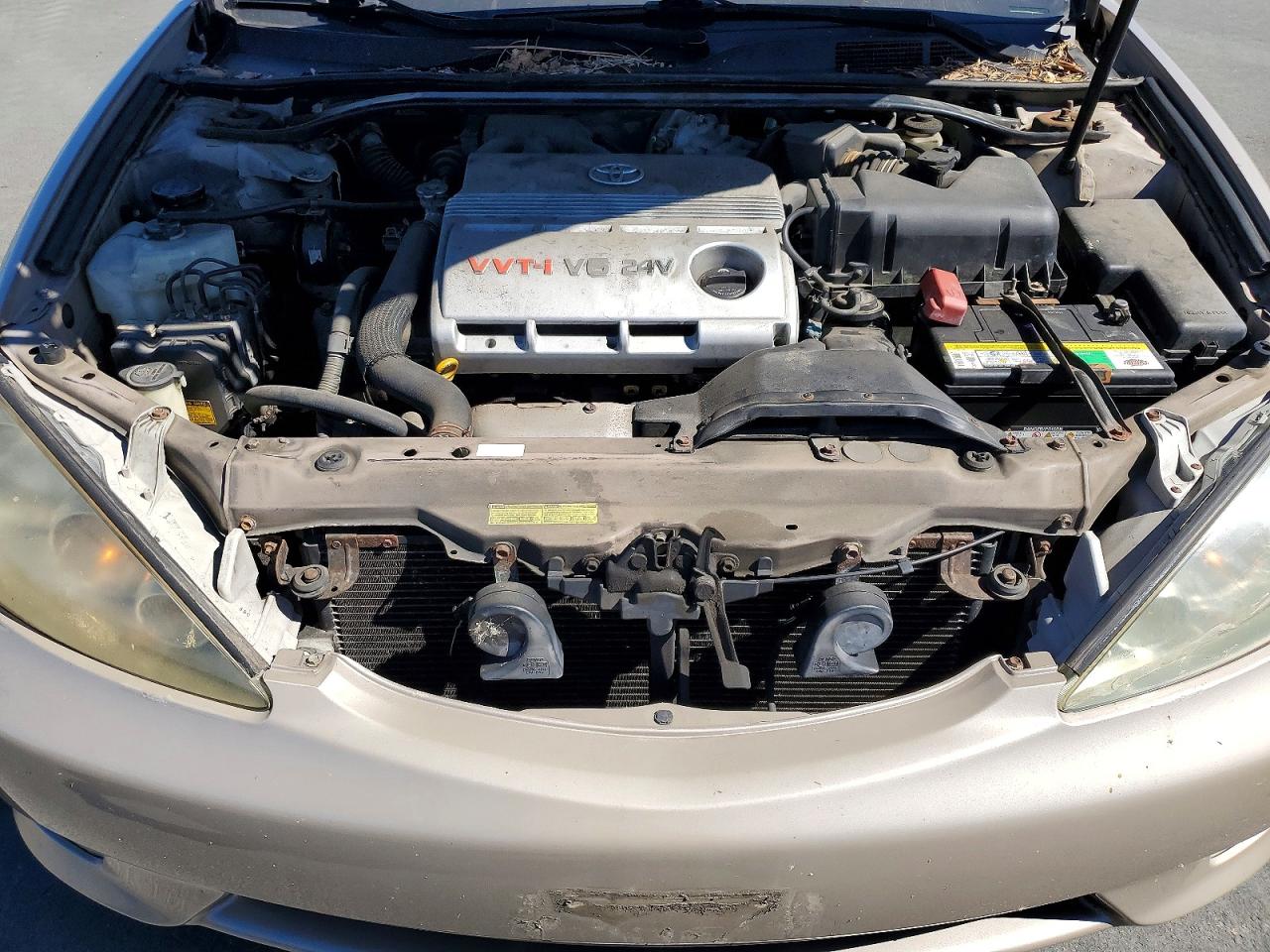 2005 Toyota Camry Xle V6 Бежевый vin: 4T1BF30K95U593170